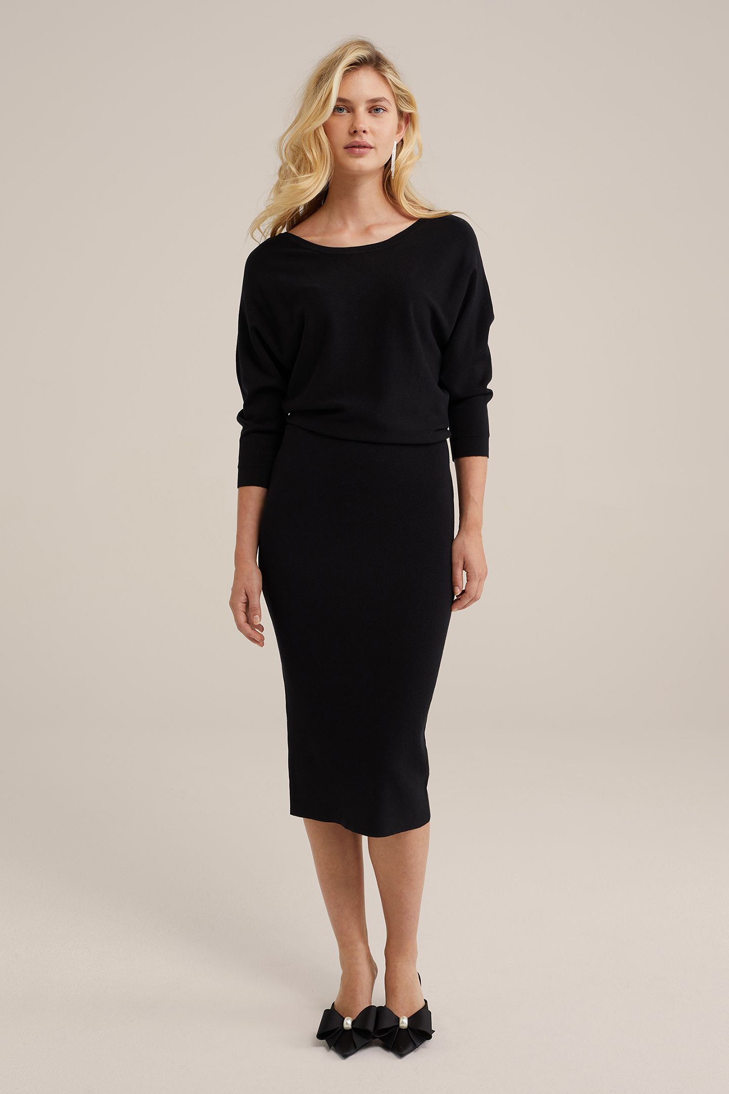 DRESS MID LENGTH BLACK 1