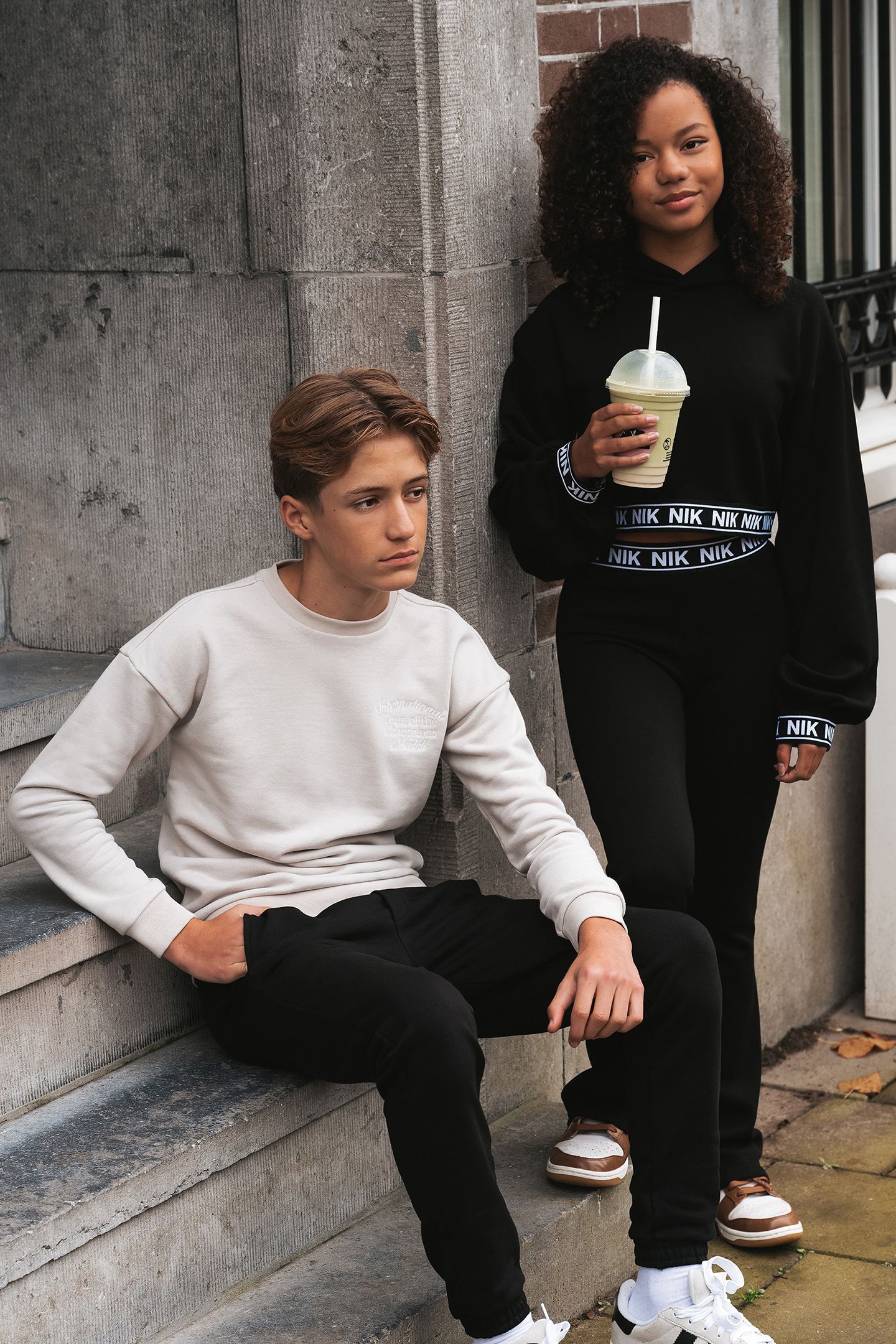 JUNO HOODIE BLACK 5