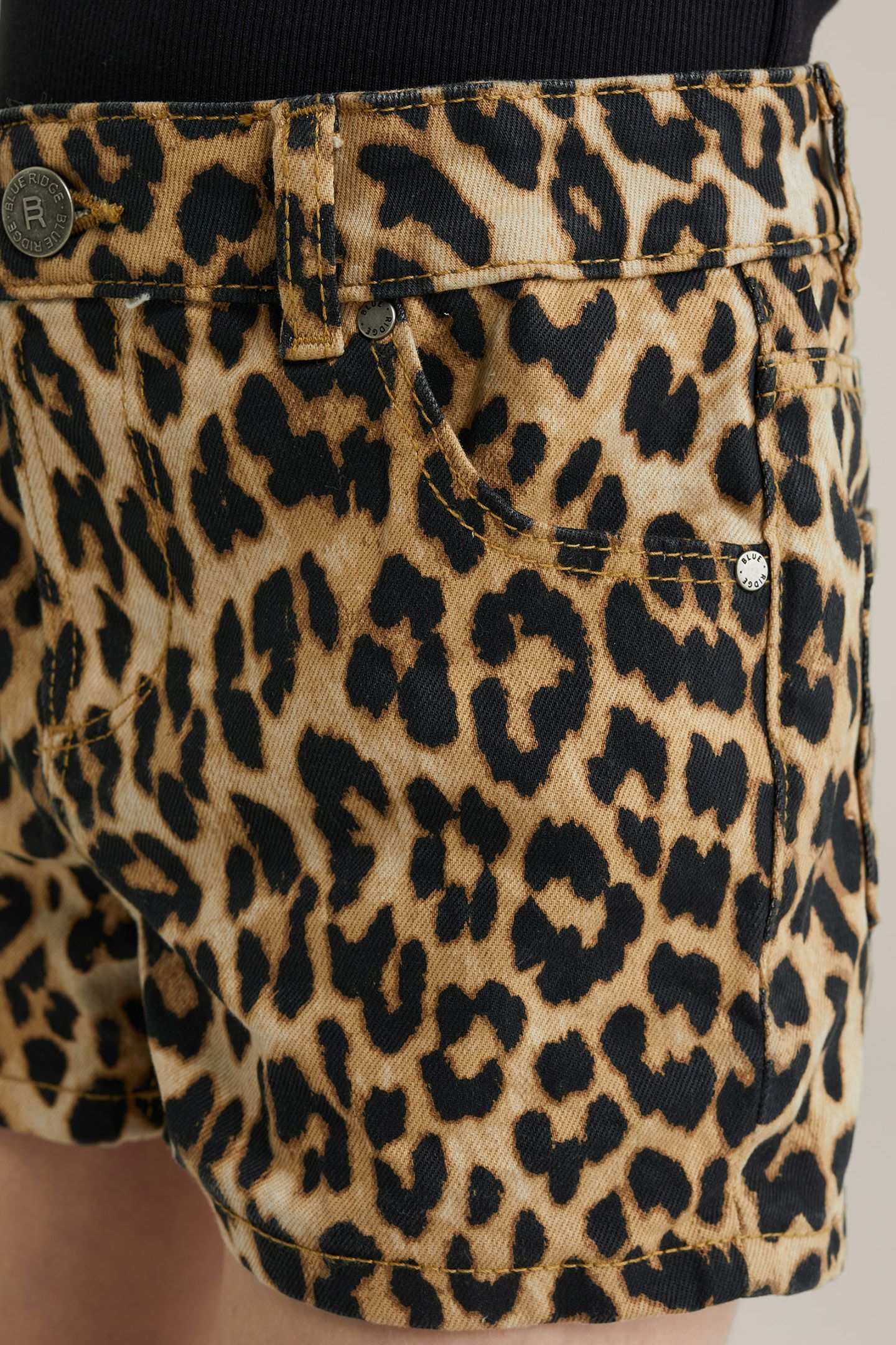 SHORT YELLOW 5