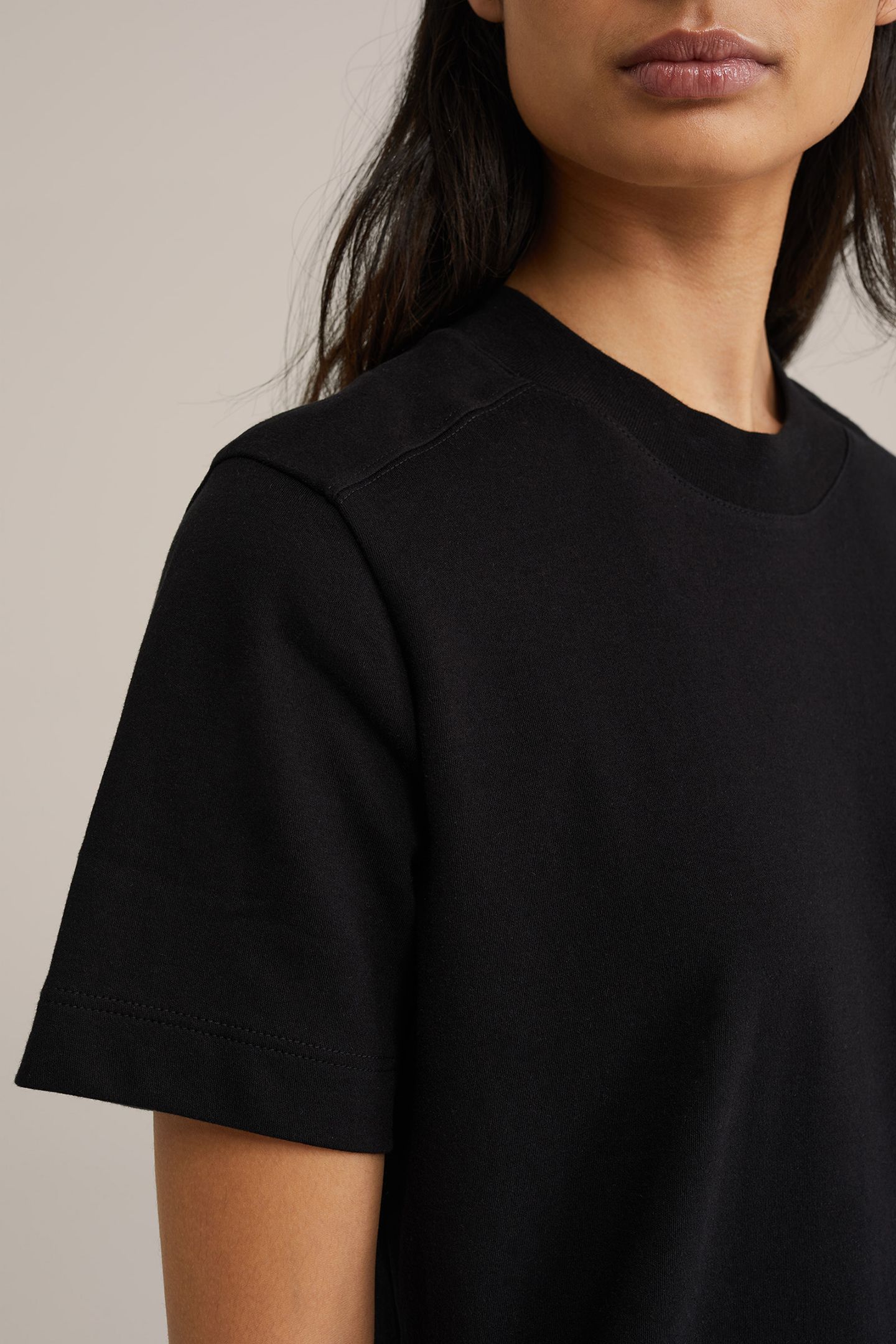 T-SHIRT BLACK 6