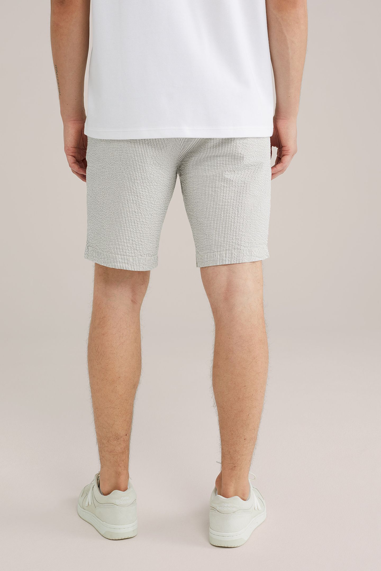SHORT GREY 2