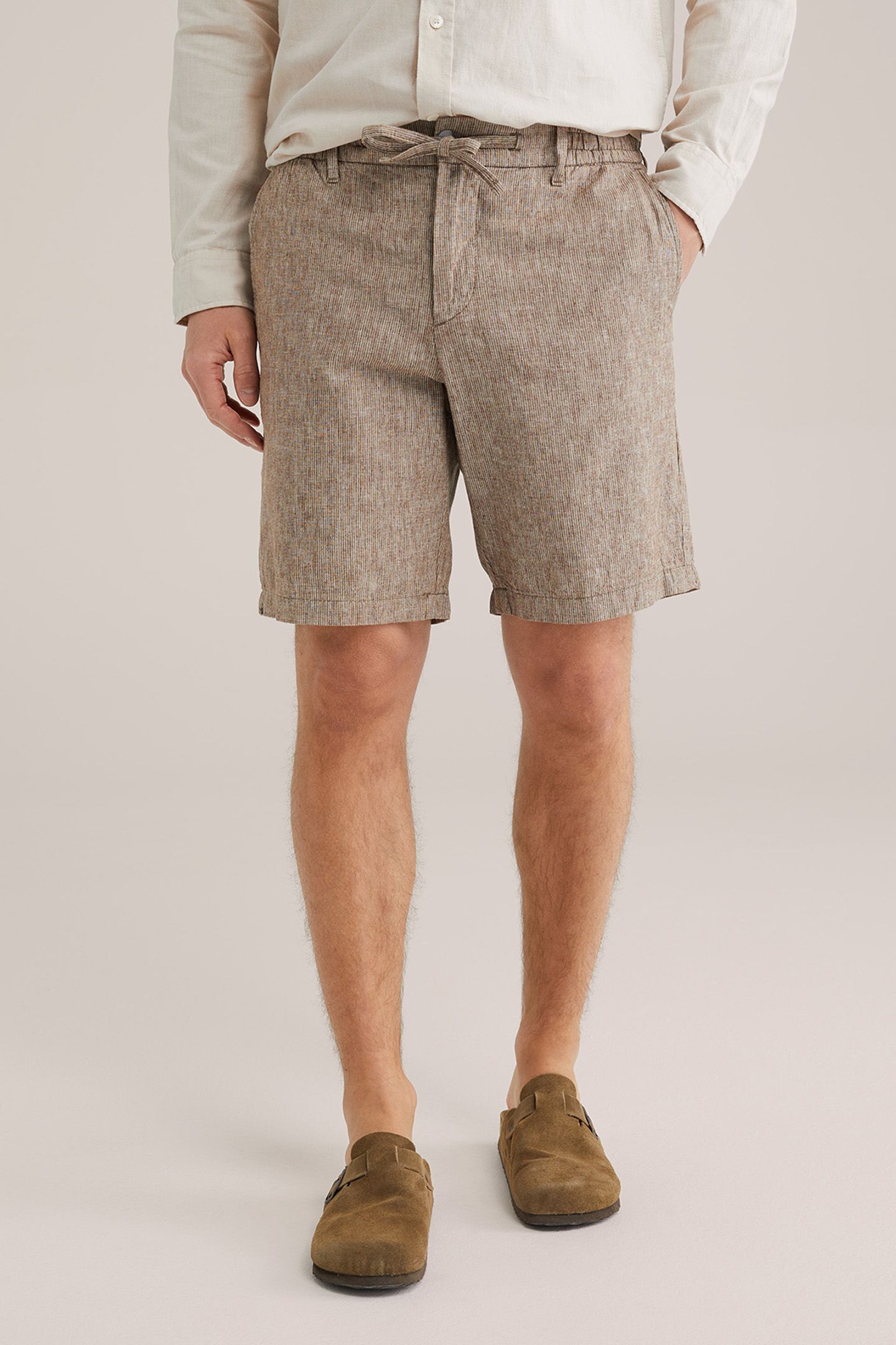 SHORT BROWN 1