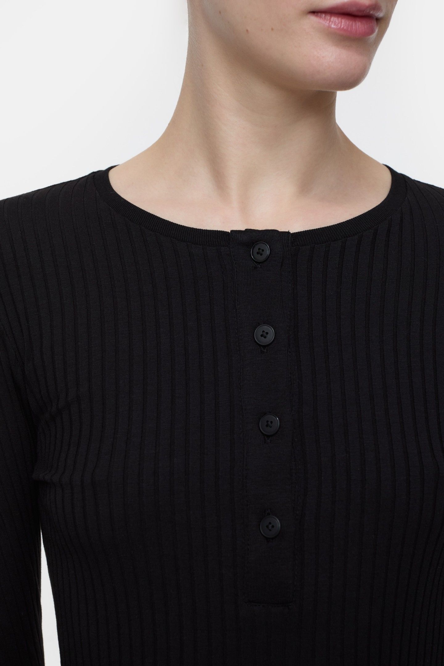 HALF PLACKET LONGSLEEVE T-SHIRTS BLACK 7