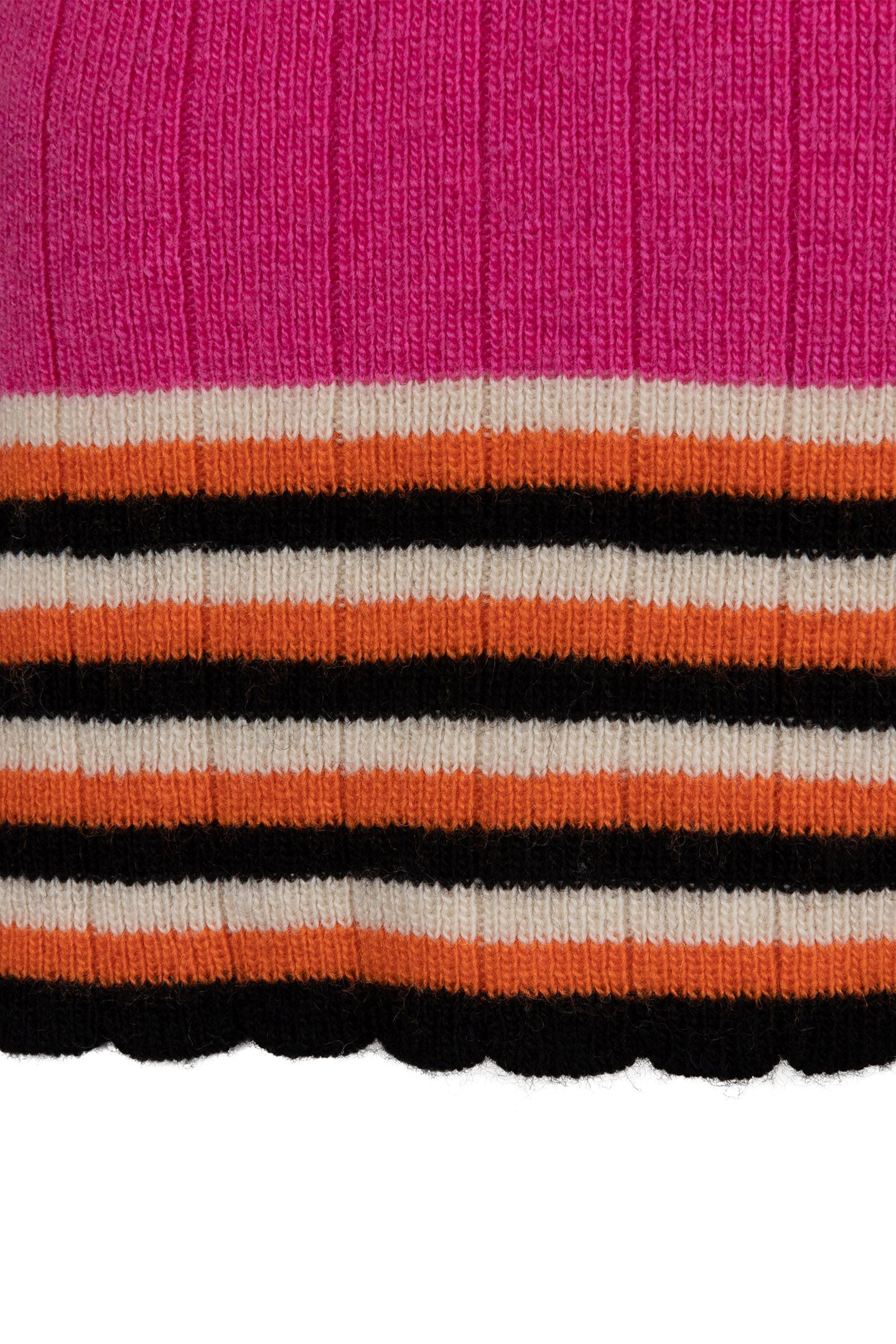 TOP COL SCALLOPED EDGES FUCHSIA 8