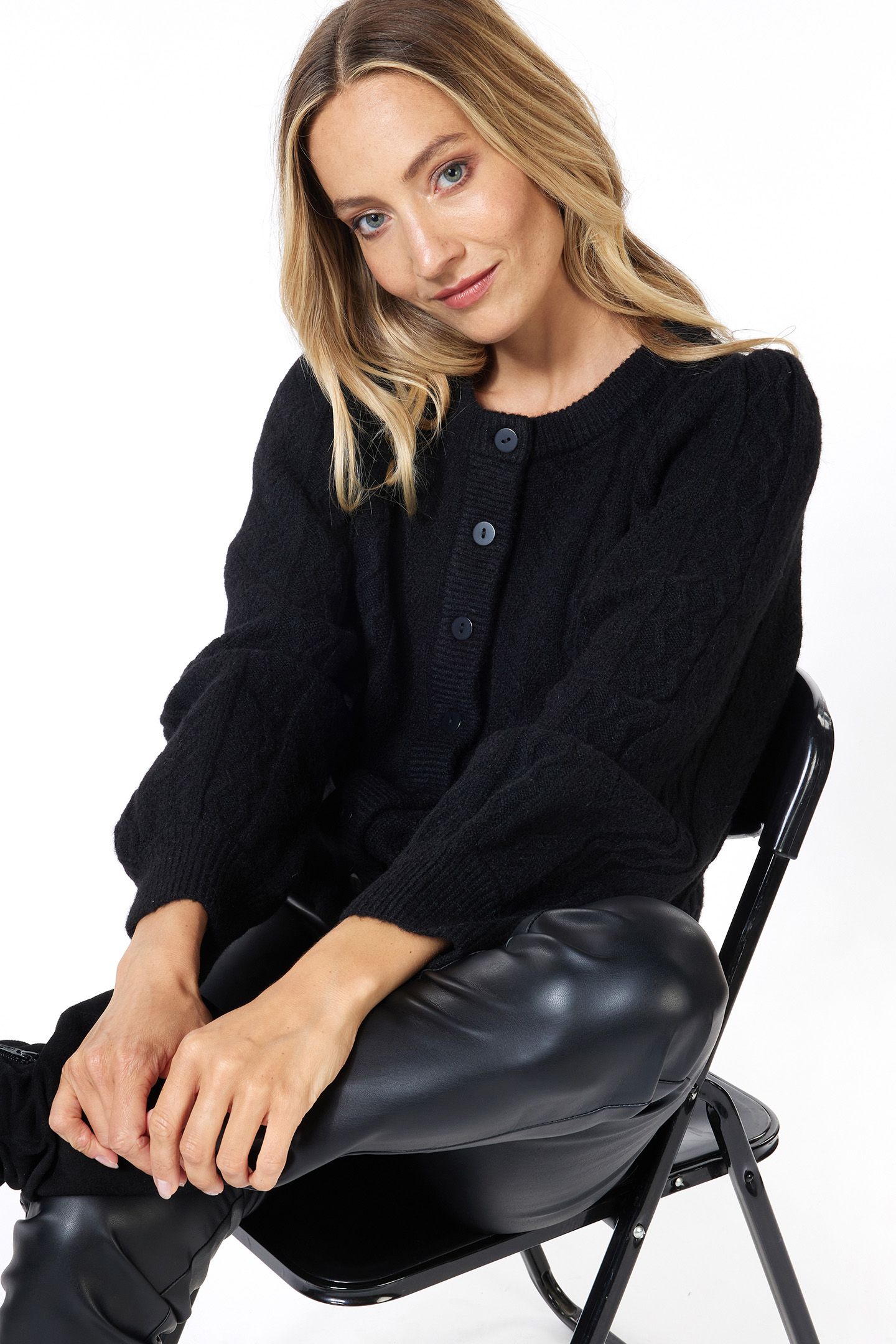CARDIGAN PUFF SLVE CABLE & AJOUR BLACK 5