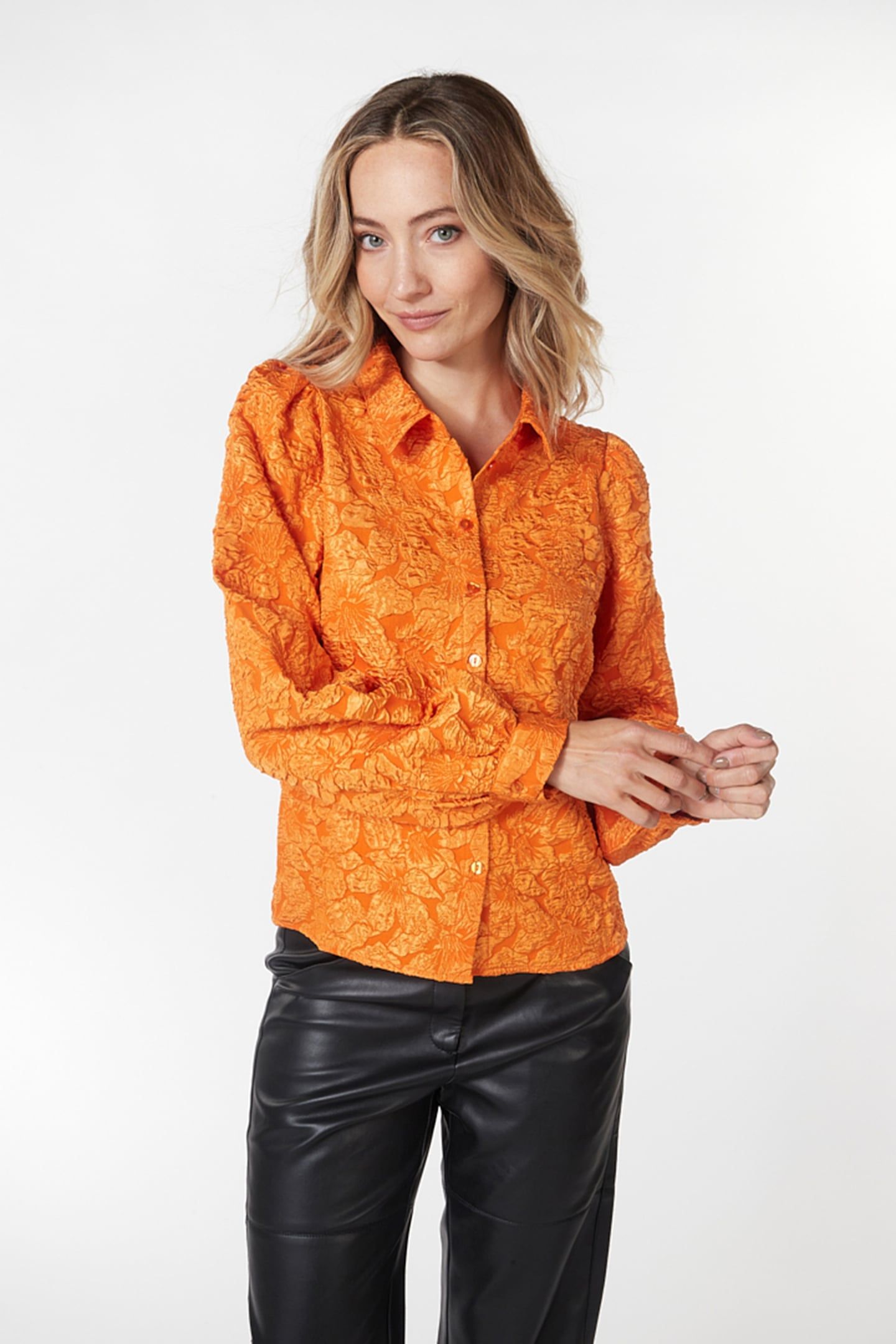 BLOUSE BASIC FLOWER JACQUARD PUMPKIN 1