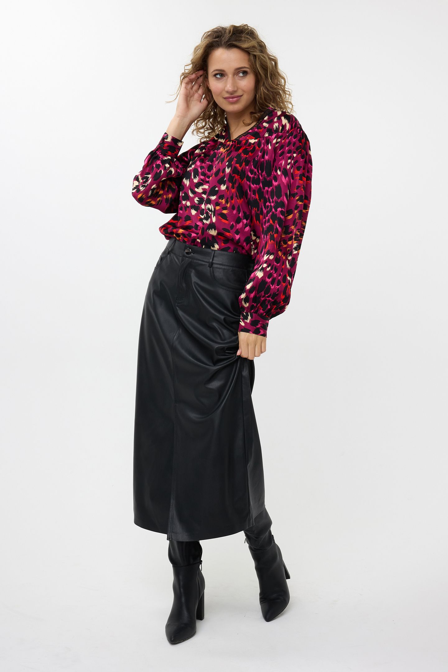 SKIRT LONG SPLIT VEGAN LEATHER BLACK 2