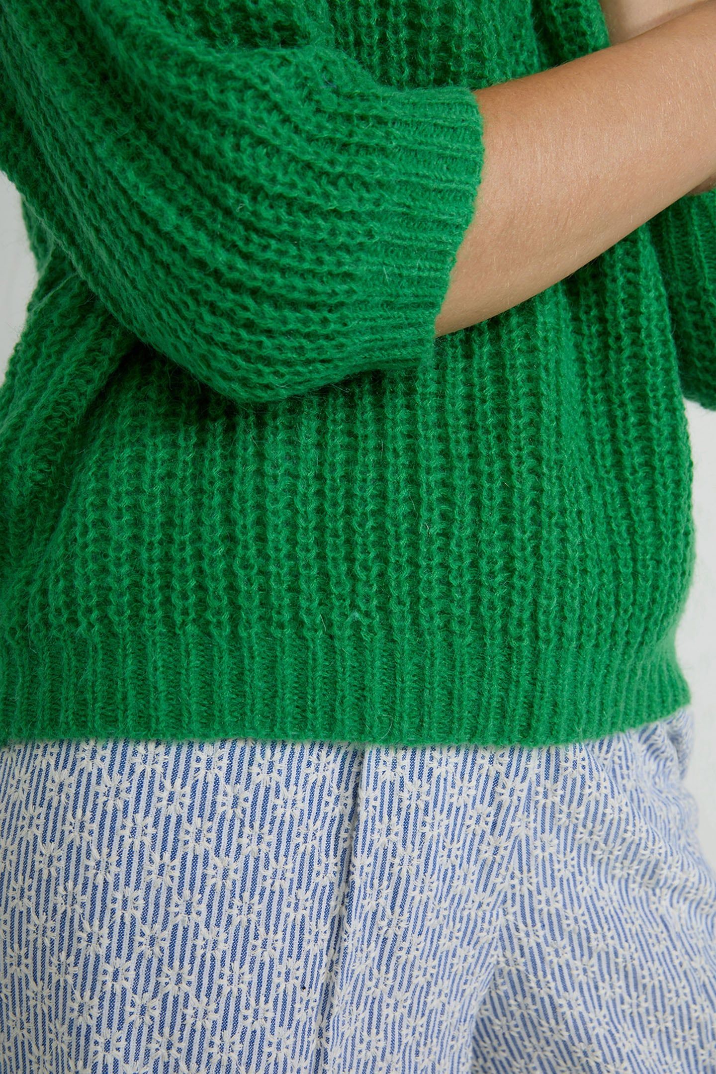 DORA SWEATER PARROT GREEN 4
