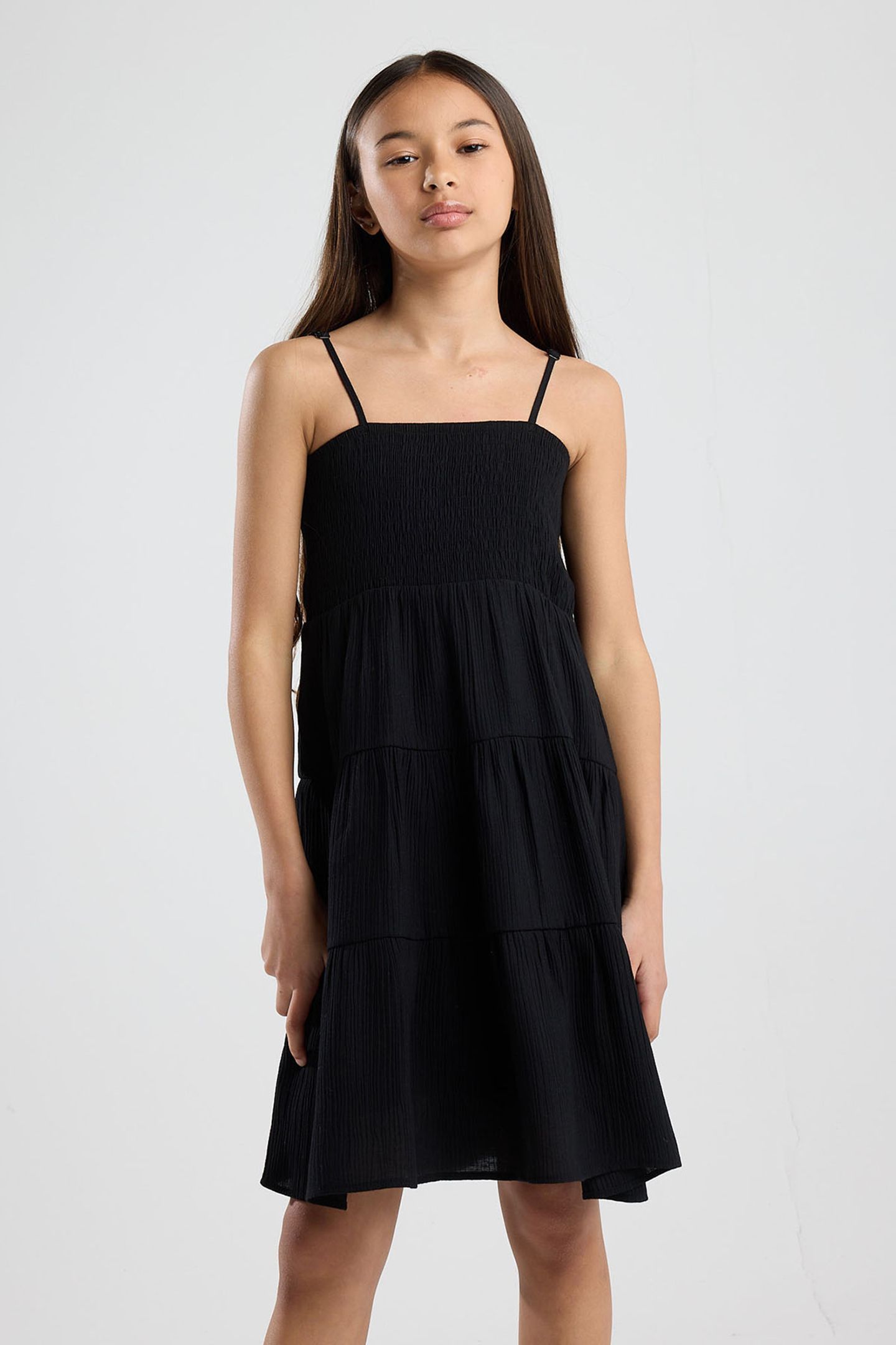 DAILA JR BLACK 1