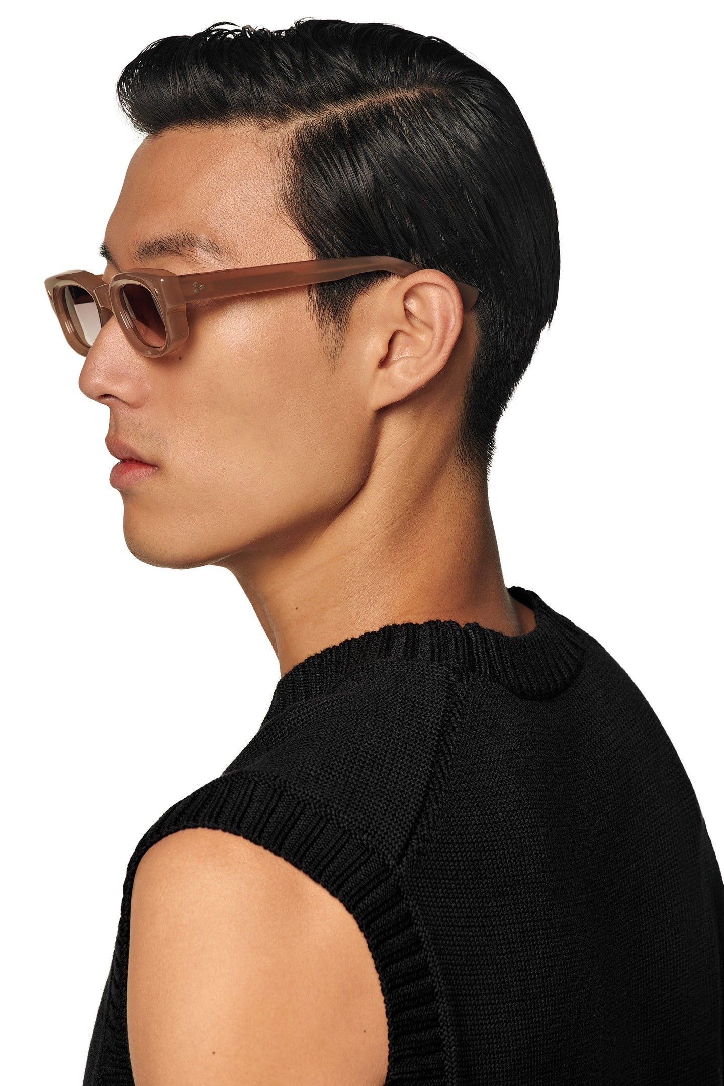 SLEVELESS CREW VEST BLACK 5
