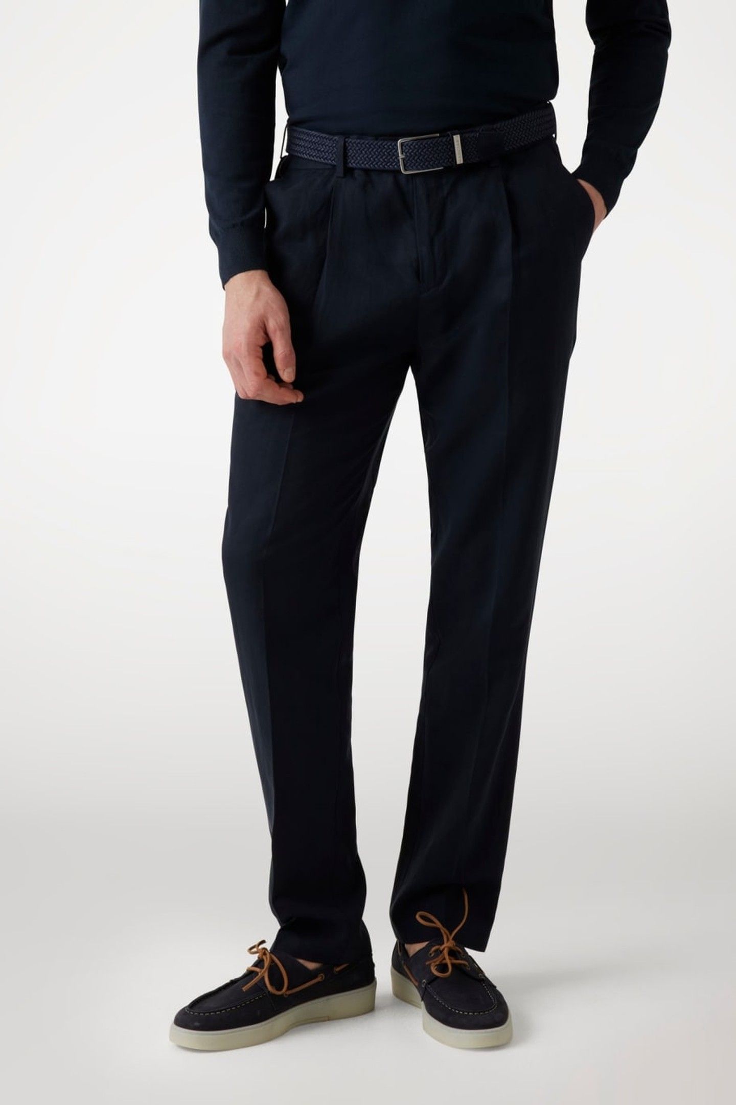 MARCIANO BY GUESS MAX PLEATED REG CHIN NAVY SEA 2