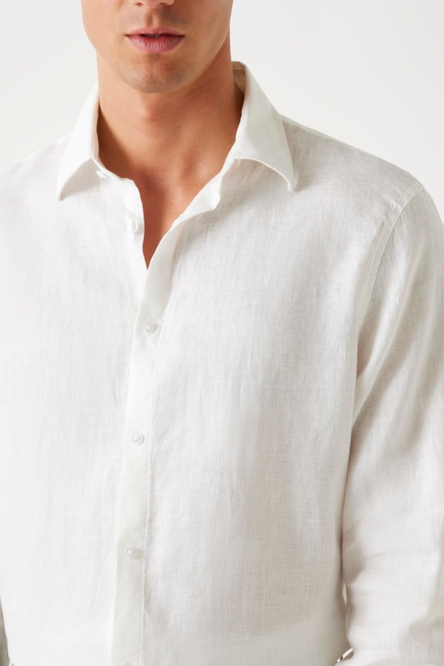 MARCIANO BY GUESS JOE IT COLLAR NOTCHE SALT WHITE 6