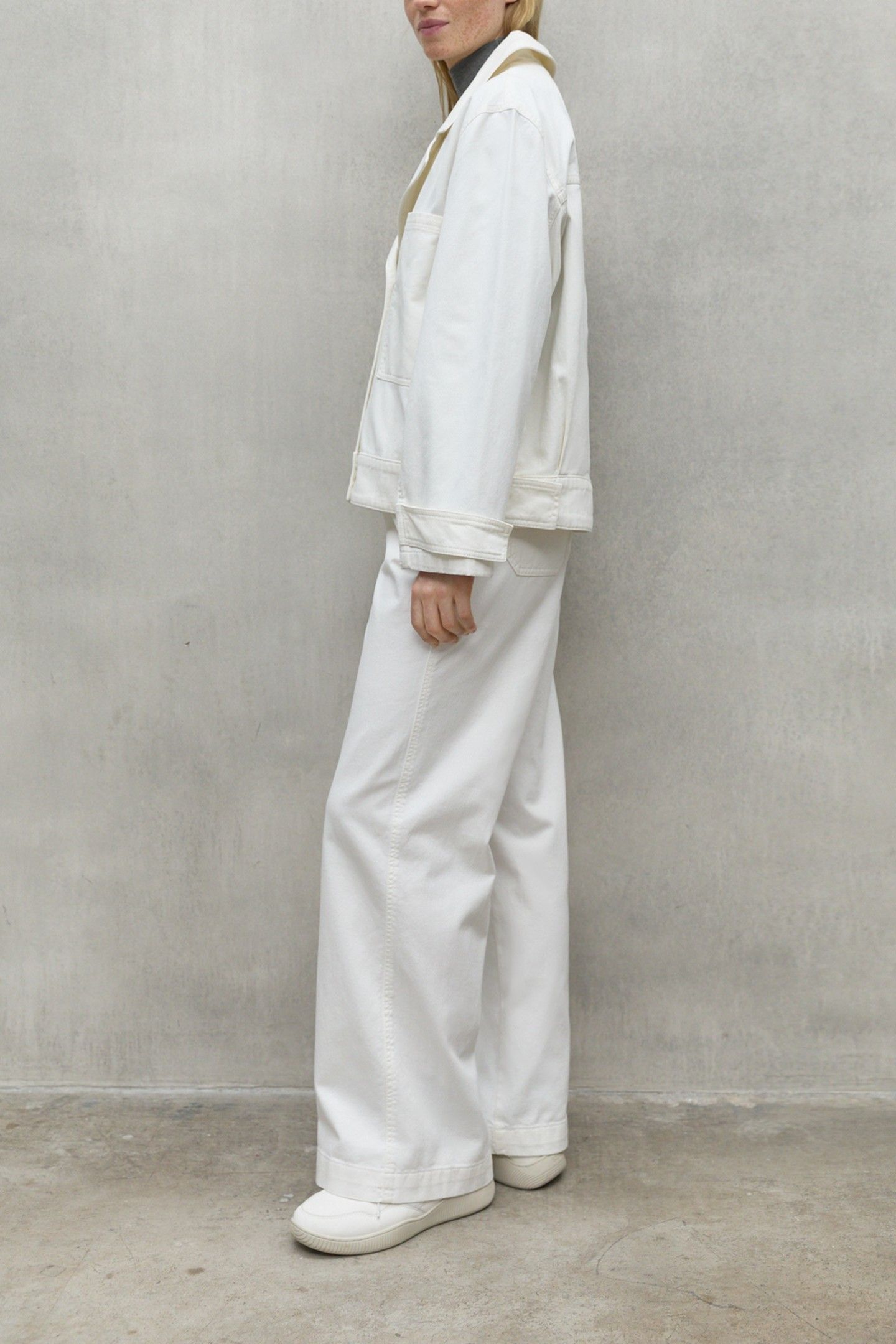 SOIRAALF JACKET WHITE 4