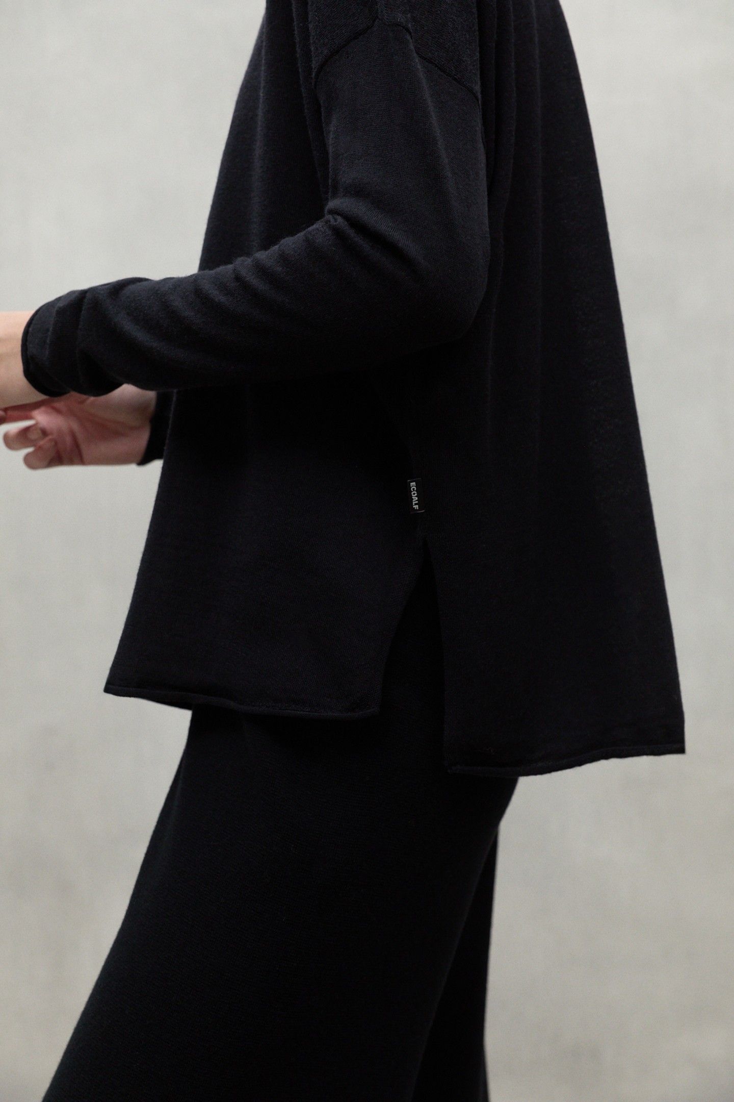 ANTURIOALF KNIT BLACK 5