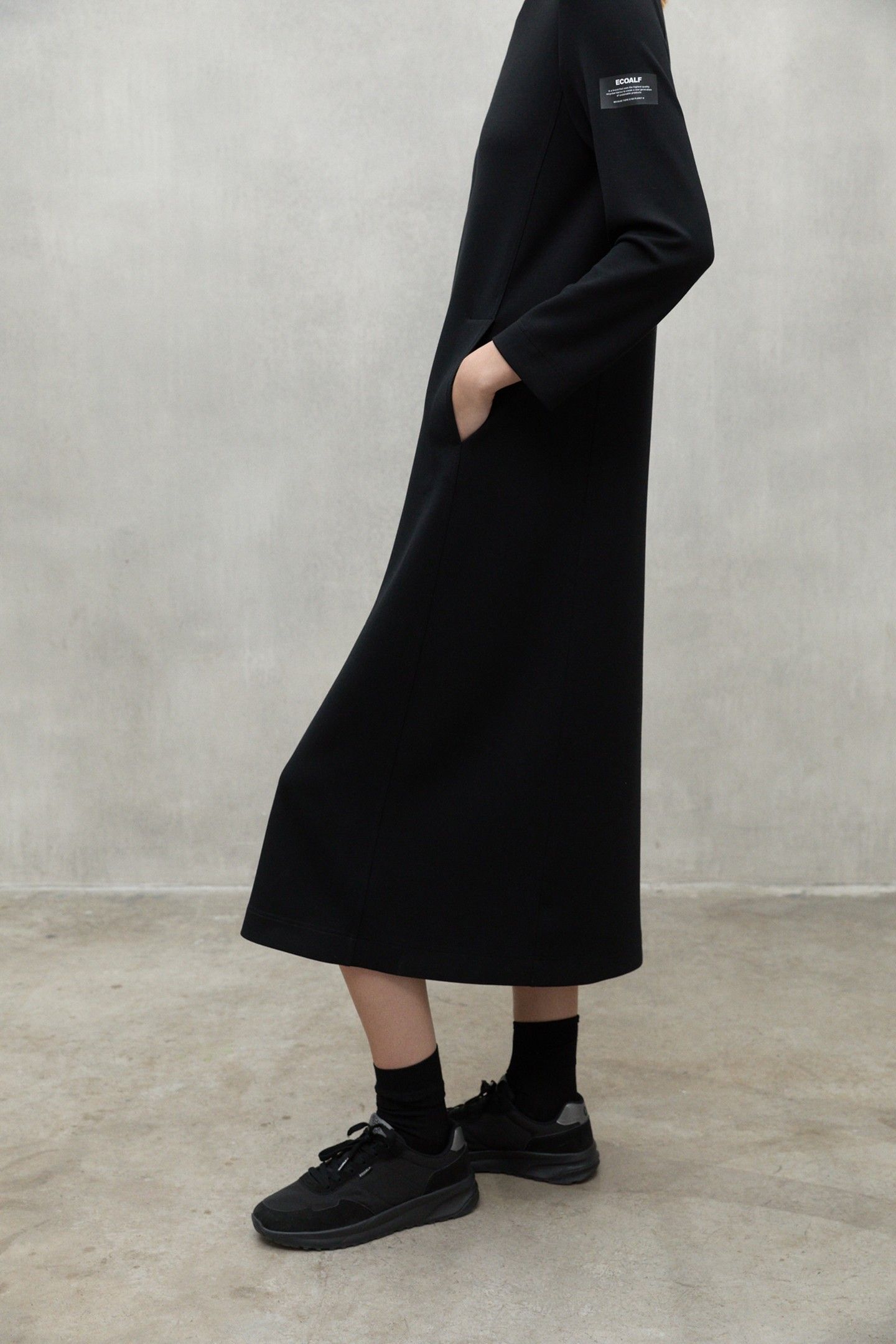 CRISTALALF DRESS BLACK 4
