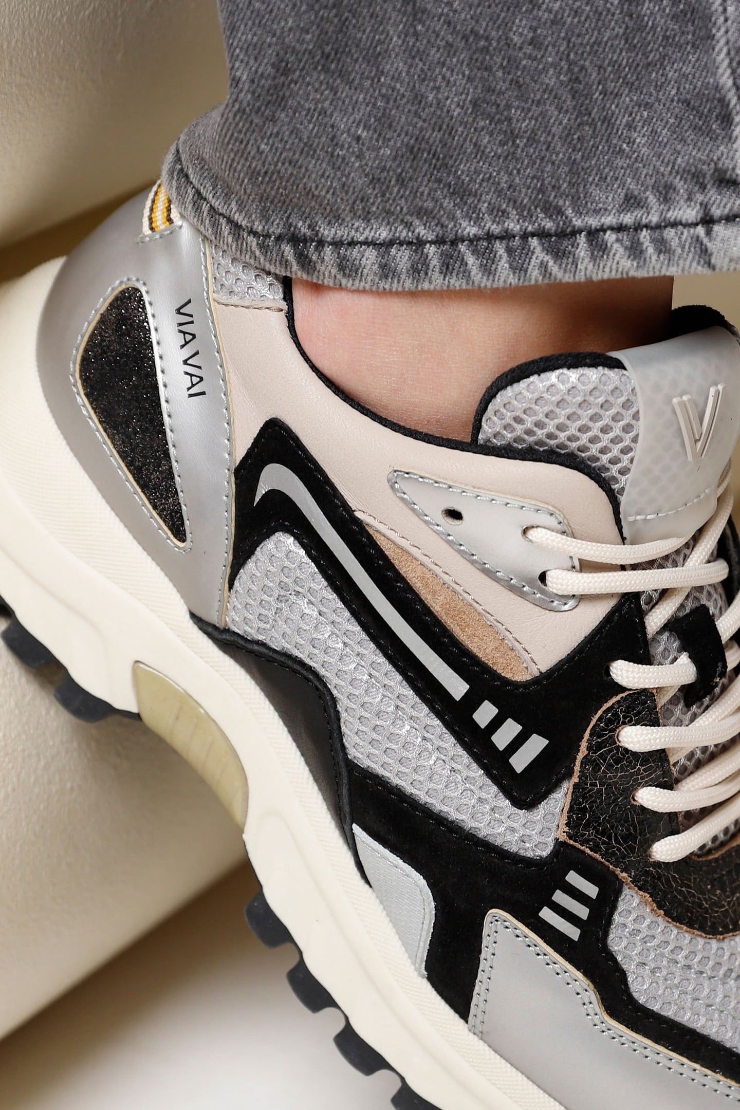 DANAE NOAH SNEAKERS GRAY 6