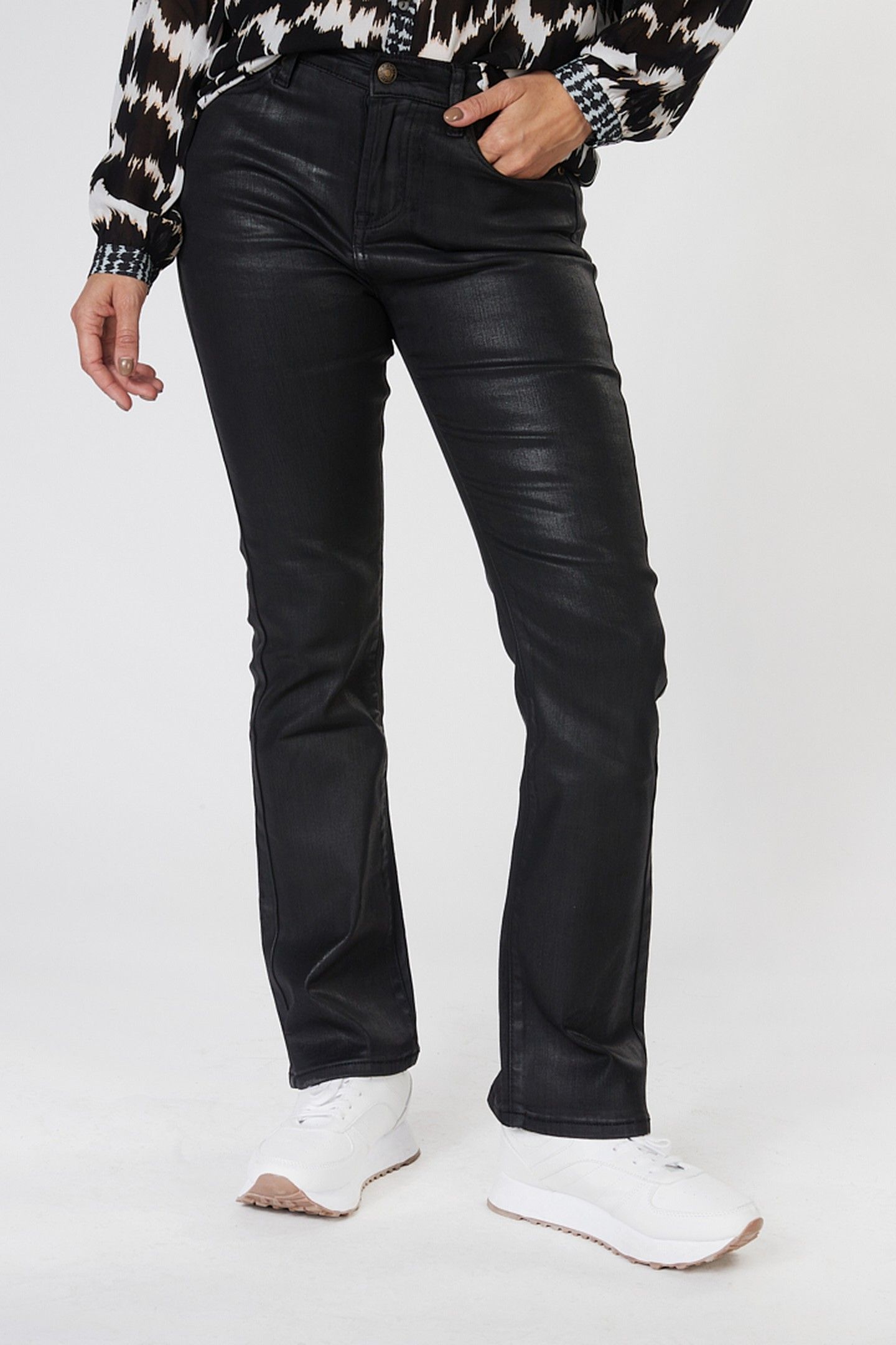 TROUSERS COATED FLAIR BLACK 2
