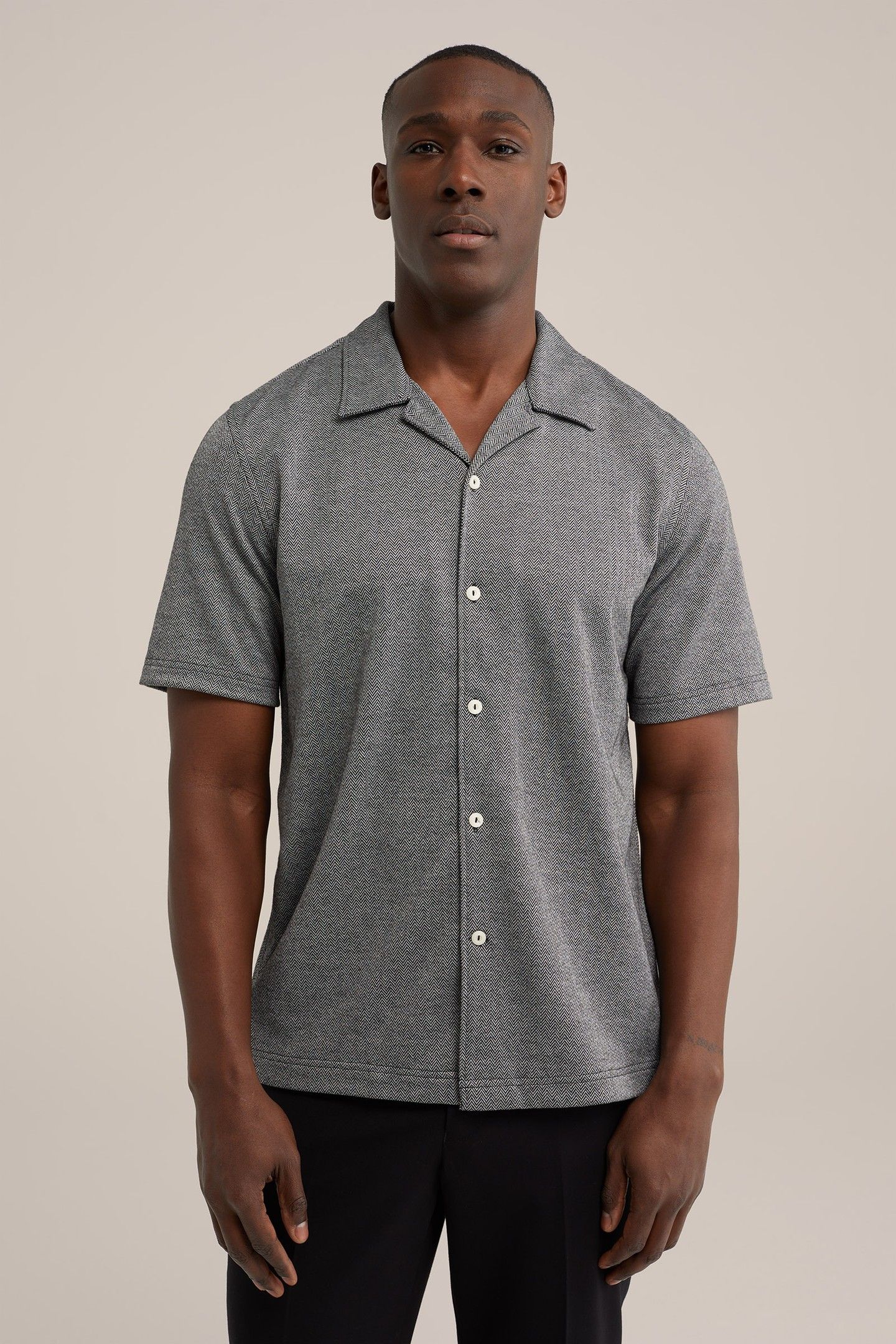 SHIRT BLACK 3