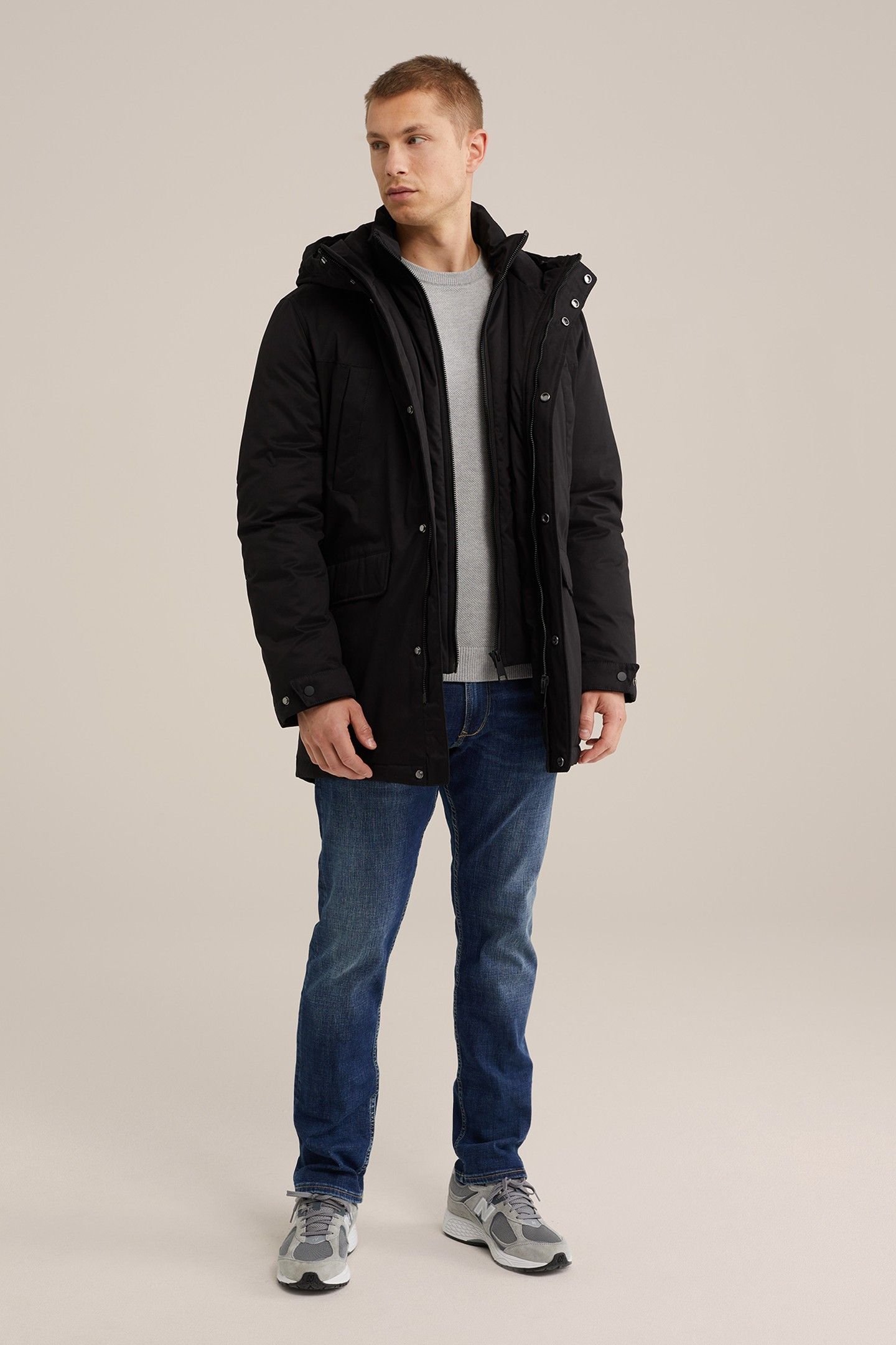 PARKA BLACK 4