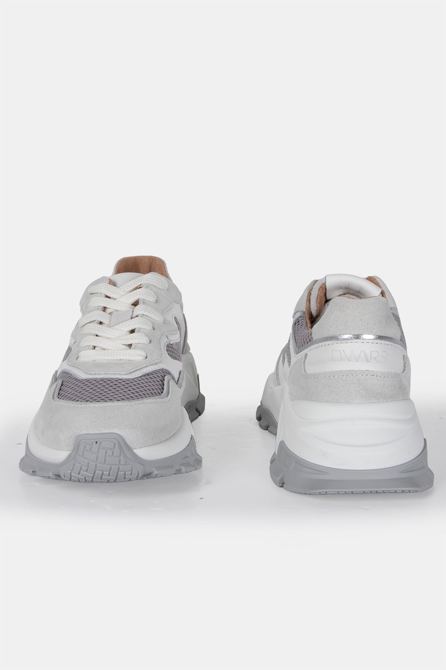 CHESTER WHITE / LT. GREY 4