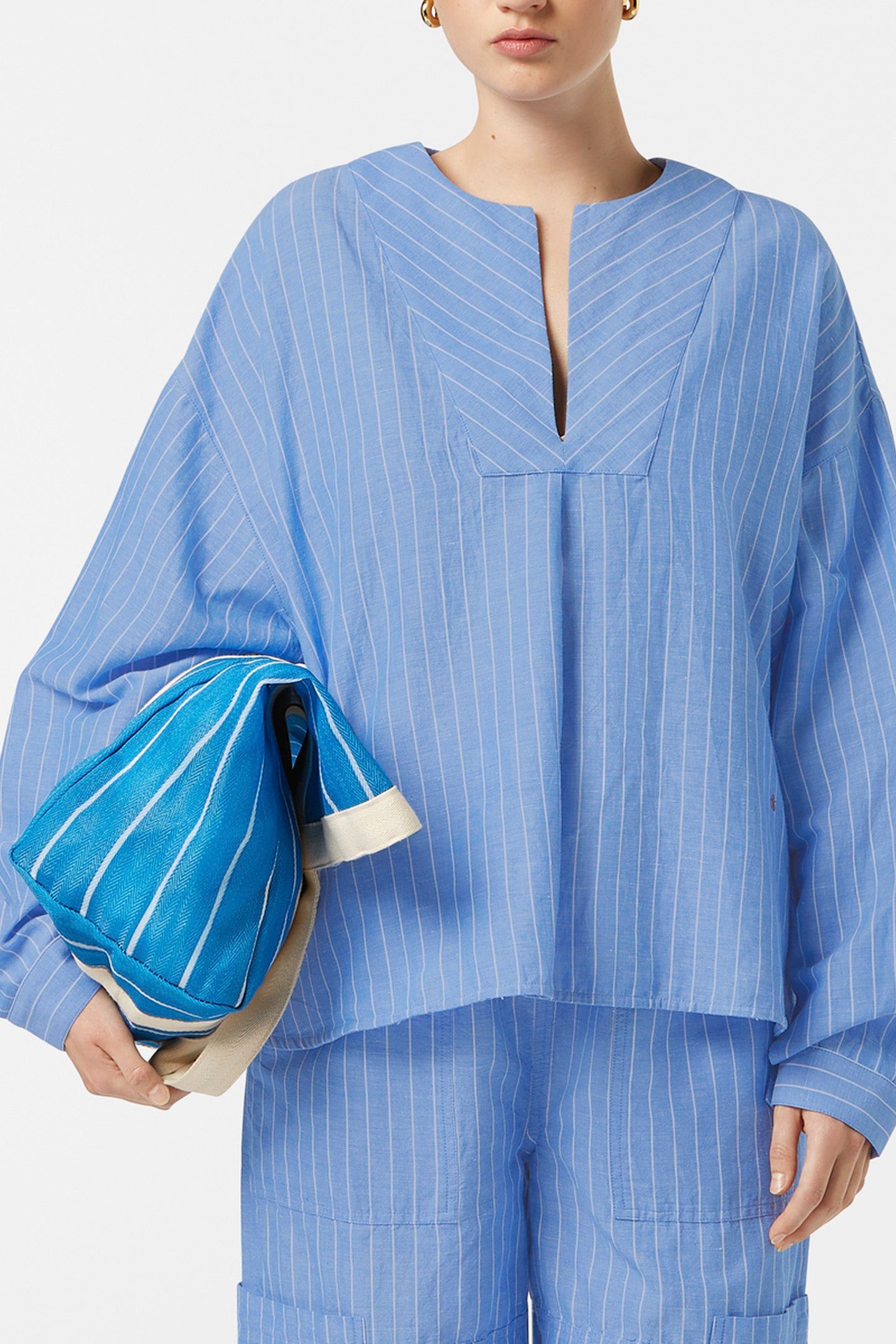 COTTON LINEN BIB SHIRT BLUE AND WHITE PIN STRIPE 2