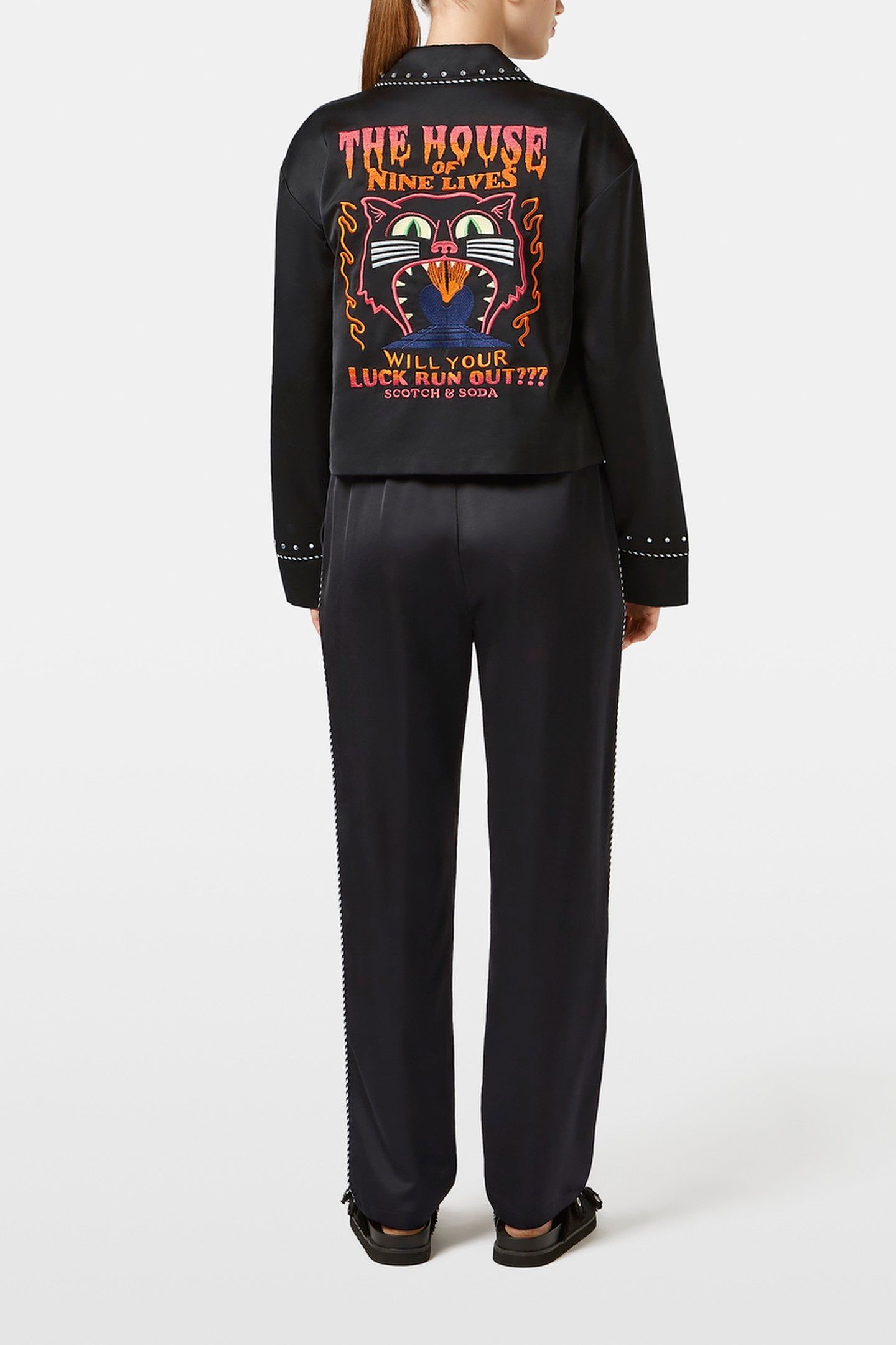 SOUVENIR EMBROIDERY JACKET BLACK 3