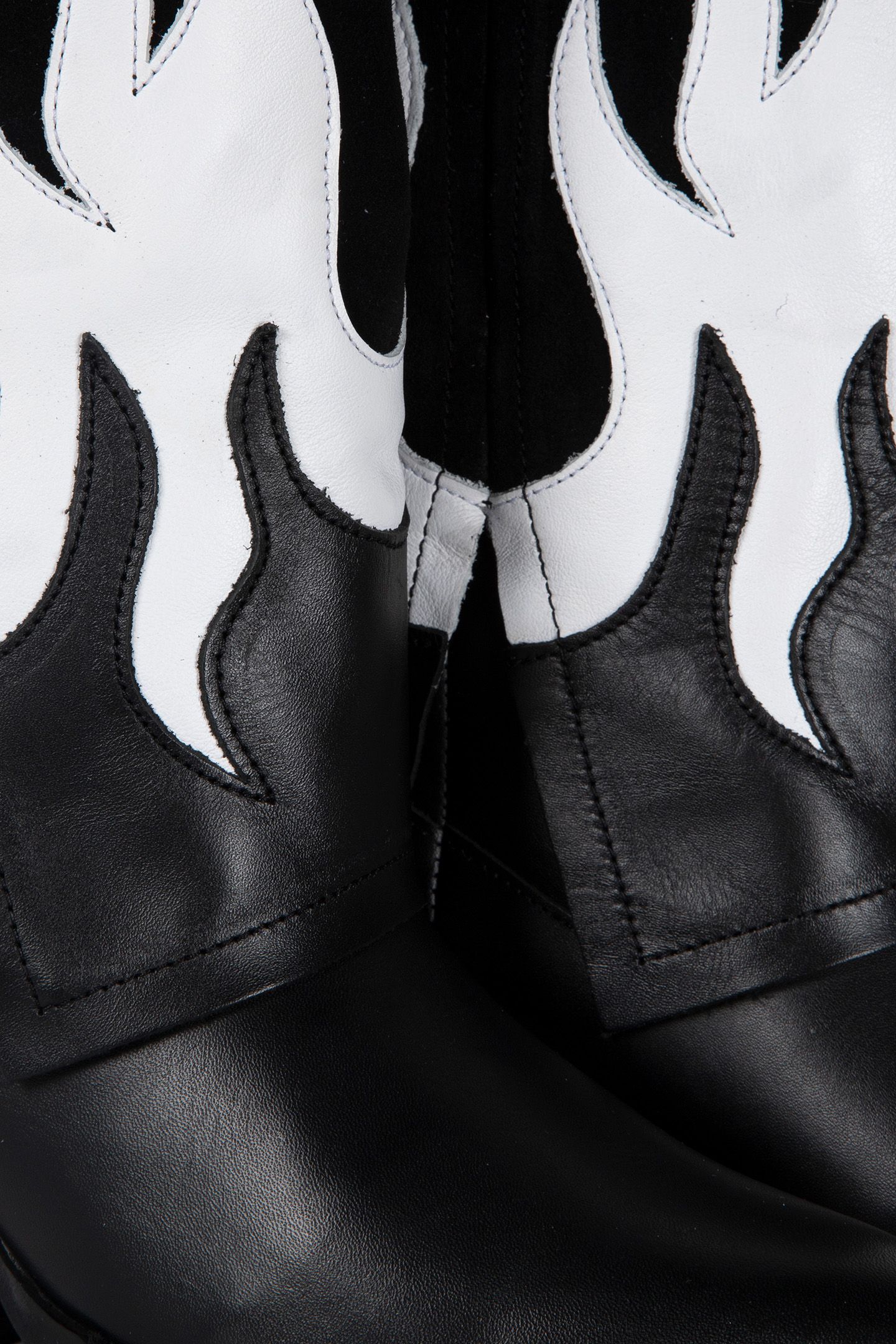 BARBADOS BLACK / WHITE 5