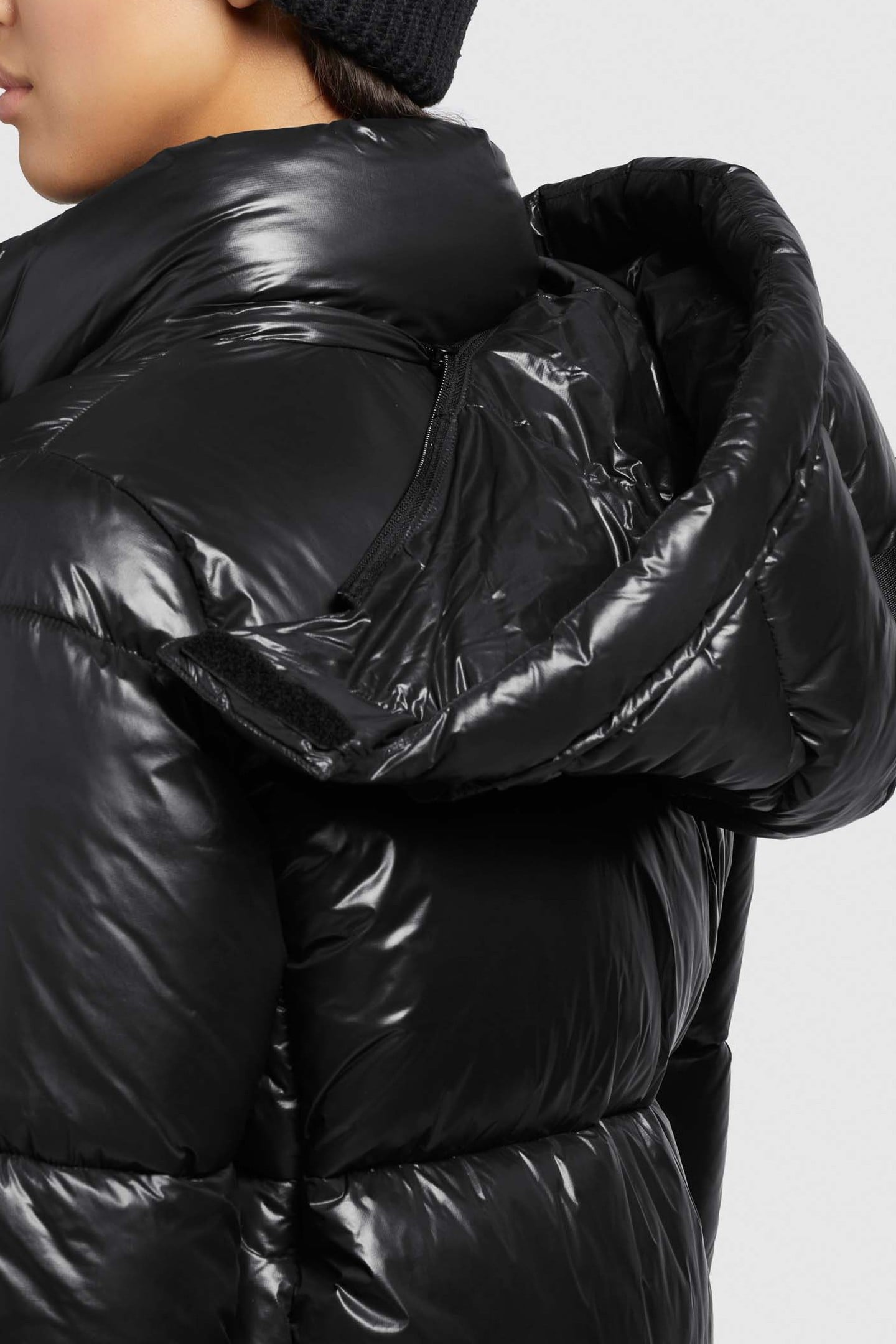 LUCIA SHINY BLACK 7