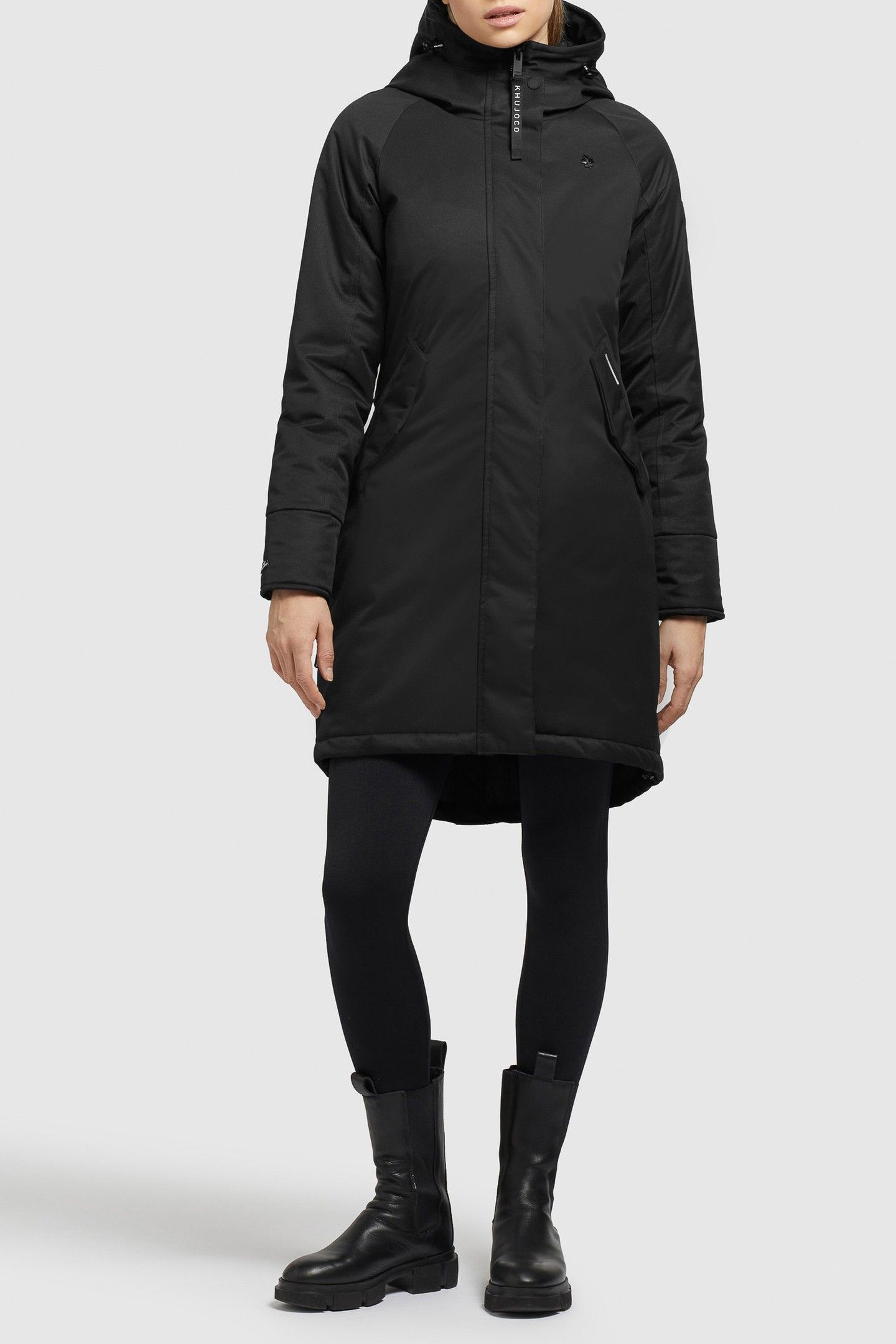 LARIA BLACK 1
