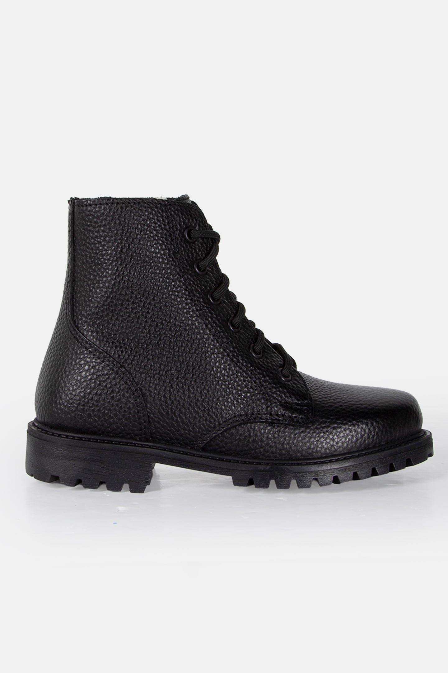 DECHASE – KEFF BLACK EMBOSSED 1