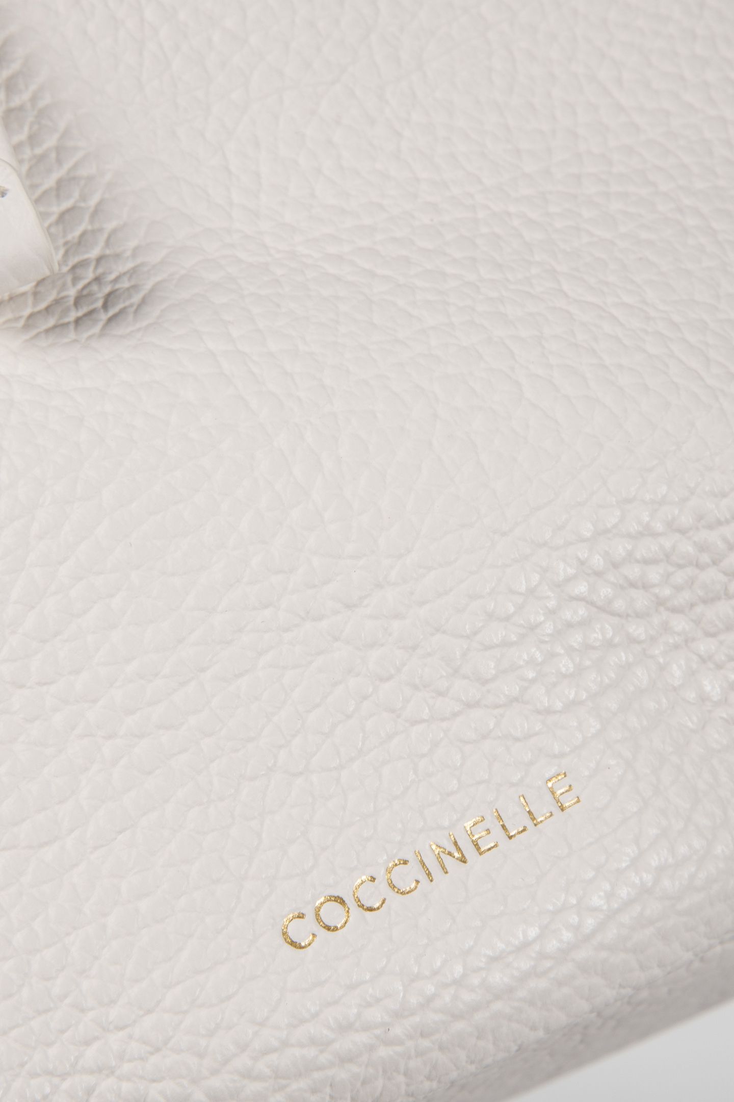 GRAINED LEATHER CROSS BODY BAG IN CREAM 5