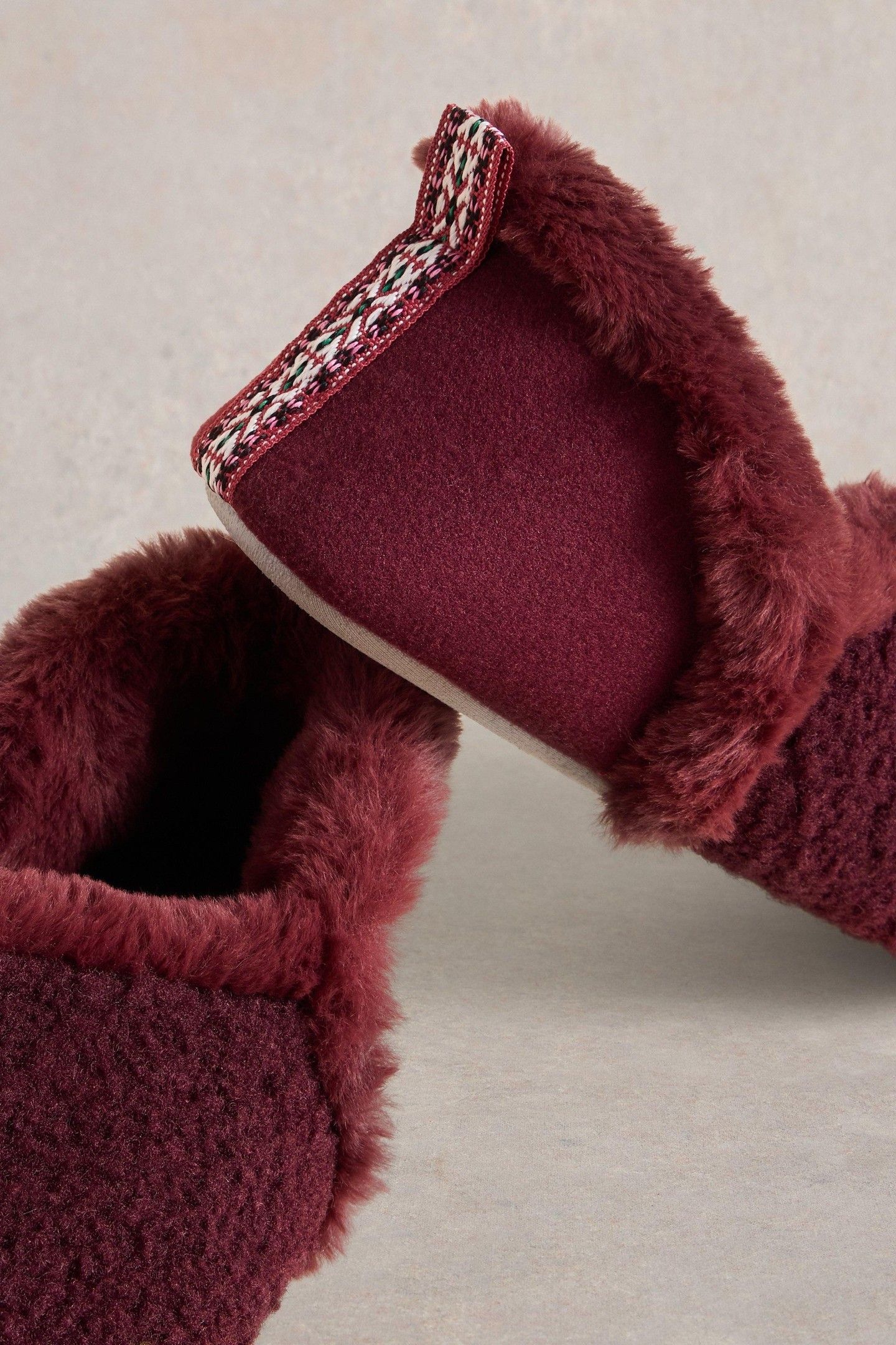 REYA CLOSED BACK SLIPPER DARK PLUM 2