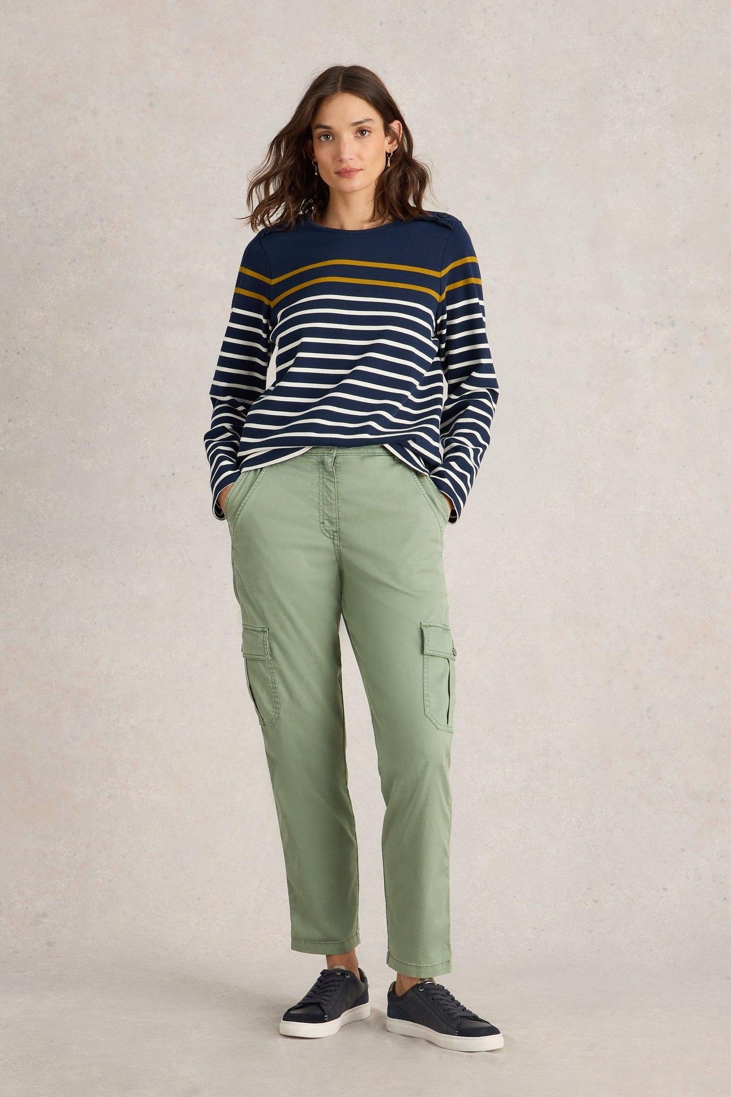 EVERLEIGH CARGO TROUSER MID GREEN 2