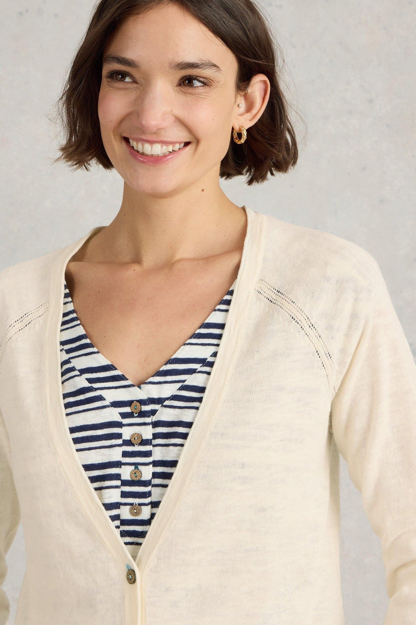 NARIA CARDI NATURAL WHITE 5