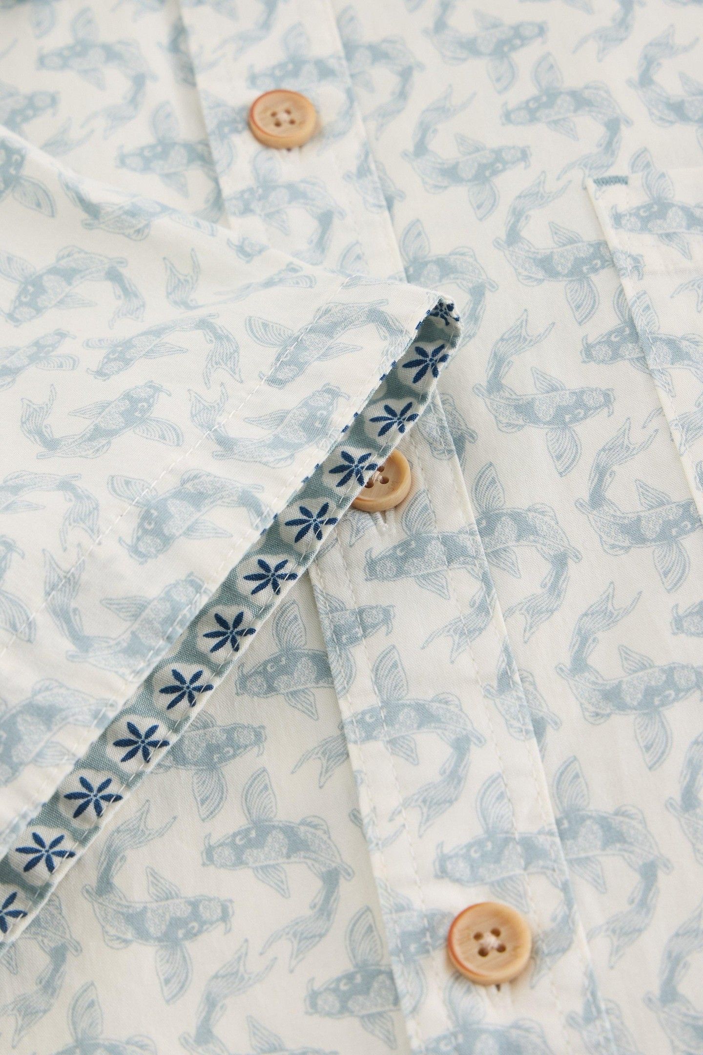 SALCOMBE KOI PRINTED SHIRT WHITE PRINT 4