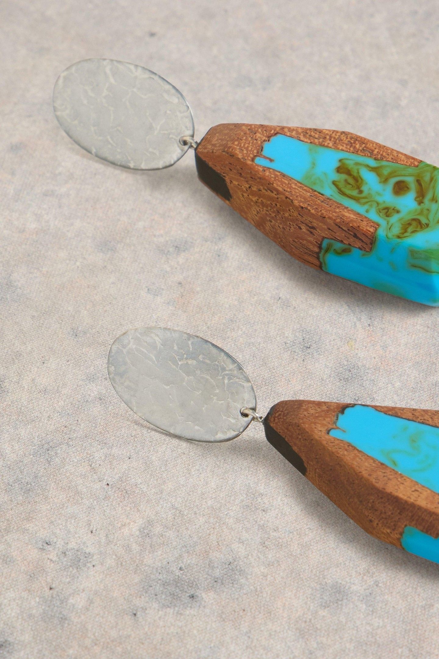 DIPPED WOODEN EARRING BROWN MULTI 2