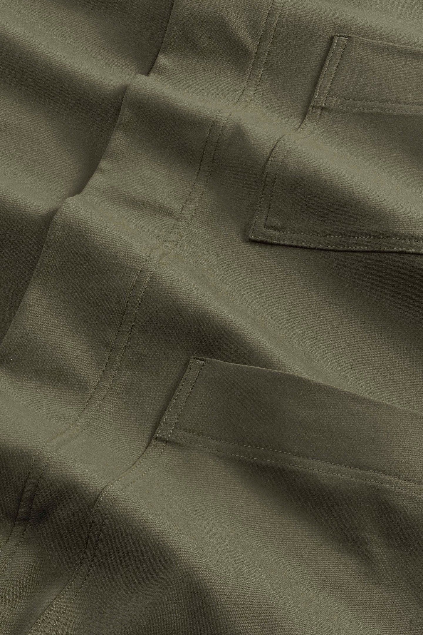 GABE HYBRID/BLAZER CAPERS 5