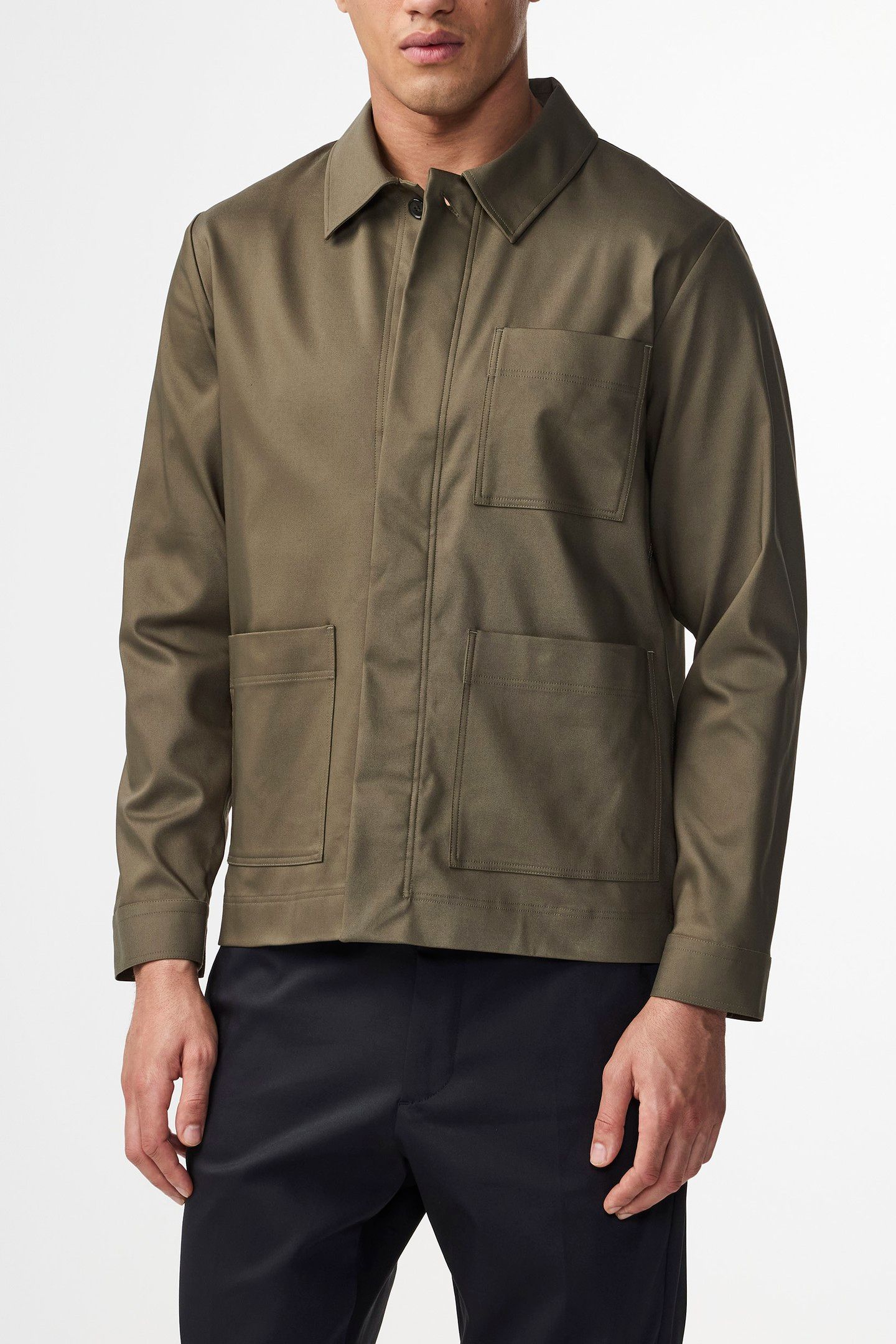 GABE HYBRID/BLAZER CAPERS 1