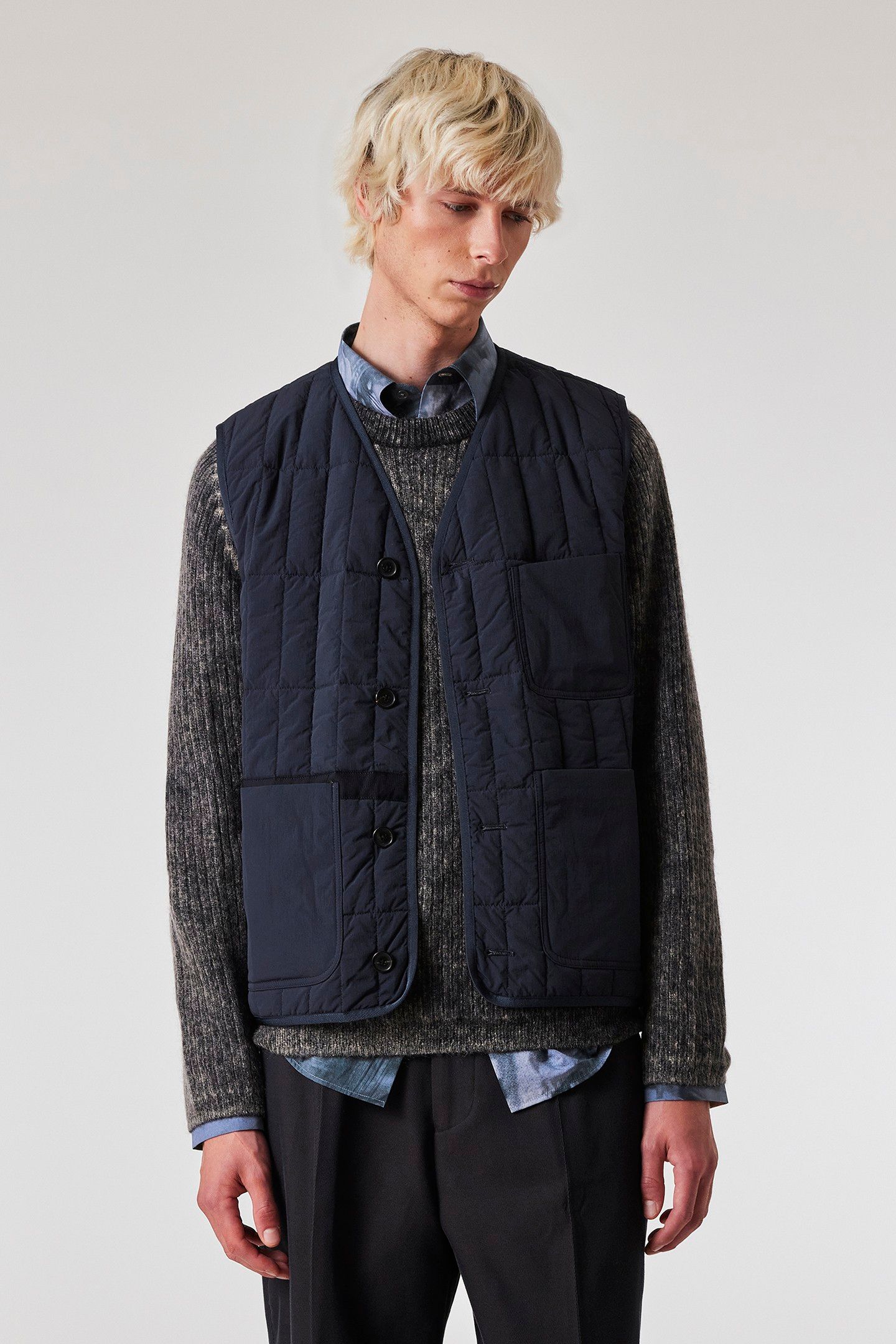 MENS QUILTED GILET NAVY 1