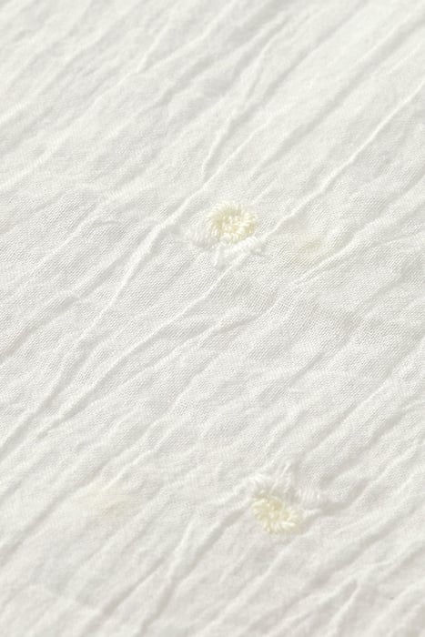 VOLUMINOUS POPOVER WITH ALLOVER EMBROIDERY IN ORGANIC COTTON 3