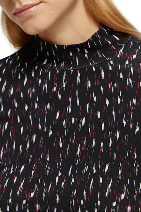 ALL-OVER PRINT SLIM-FIT LONG SLEEVE T-SHIRT IKAT RAIN 5