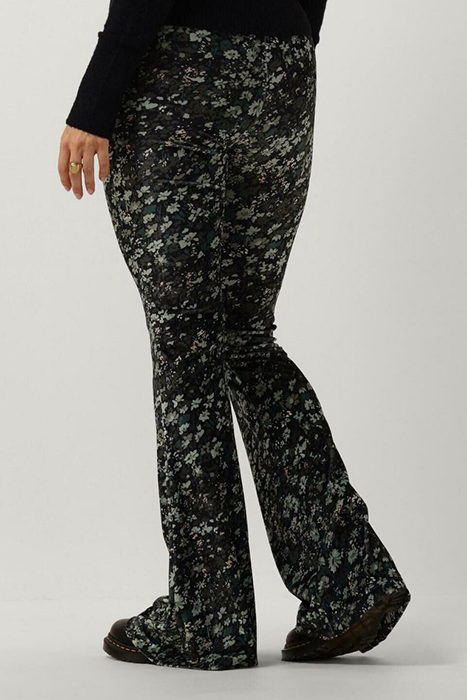 TR MARY DARK FOREST 2