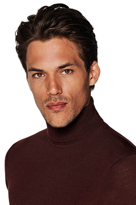 BURGUNDY TURTLENECK BURGUNDY 6