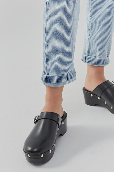 BLUE BELTED PAPERBAG JEANS WITH THIN WHITE STRIPES 7