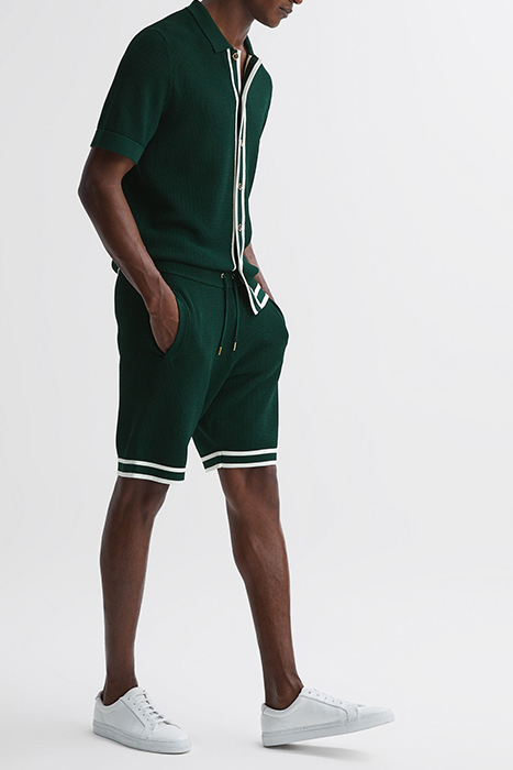 ANDRE-KNIITED SHORTS GREEN 3