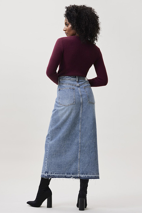 KN ISABEL WINDSOR WINE 2