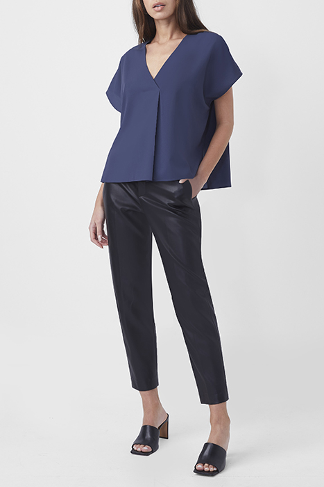 CREPE LIGHT S/S V NK TOP IRON INK 3