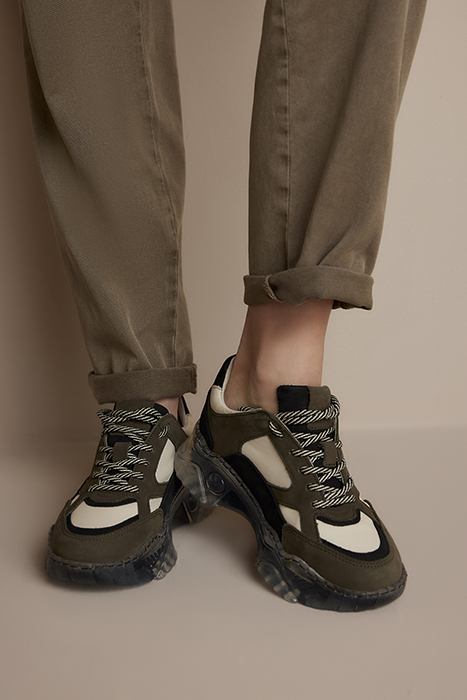 SNEAKER TRANSPARENT SOLE BROWN 2