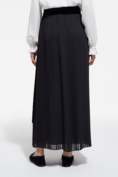 LONG PLEATED VELVET BELT SKIRT BLACK 2