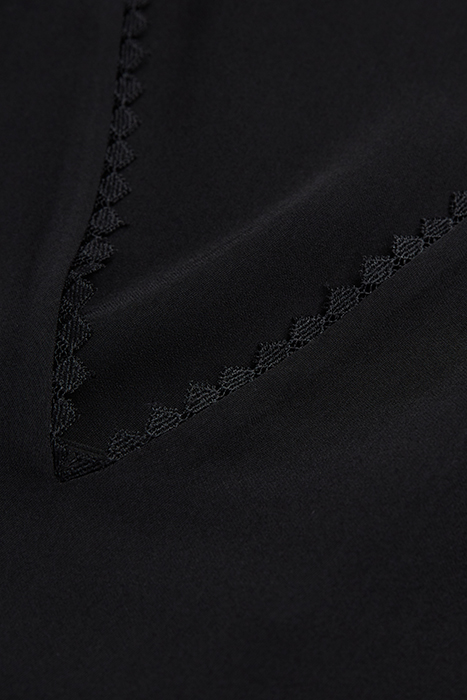 SLEEVELESS TOP WITH LACE DETAIL BLACK 2